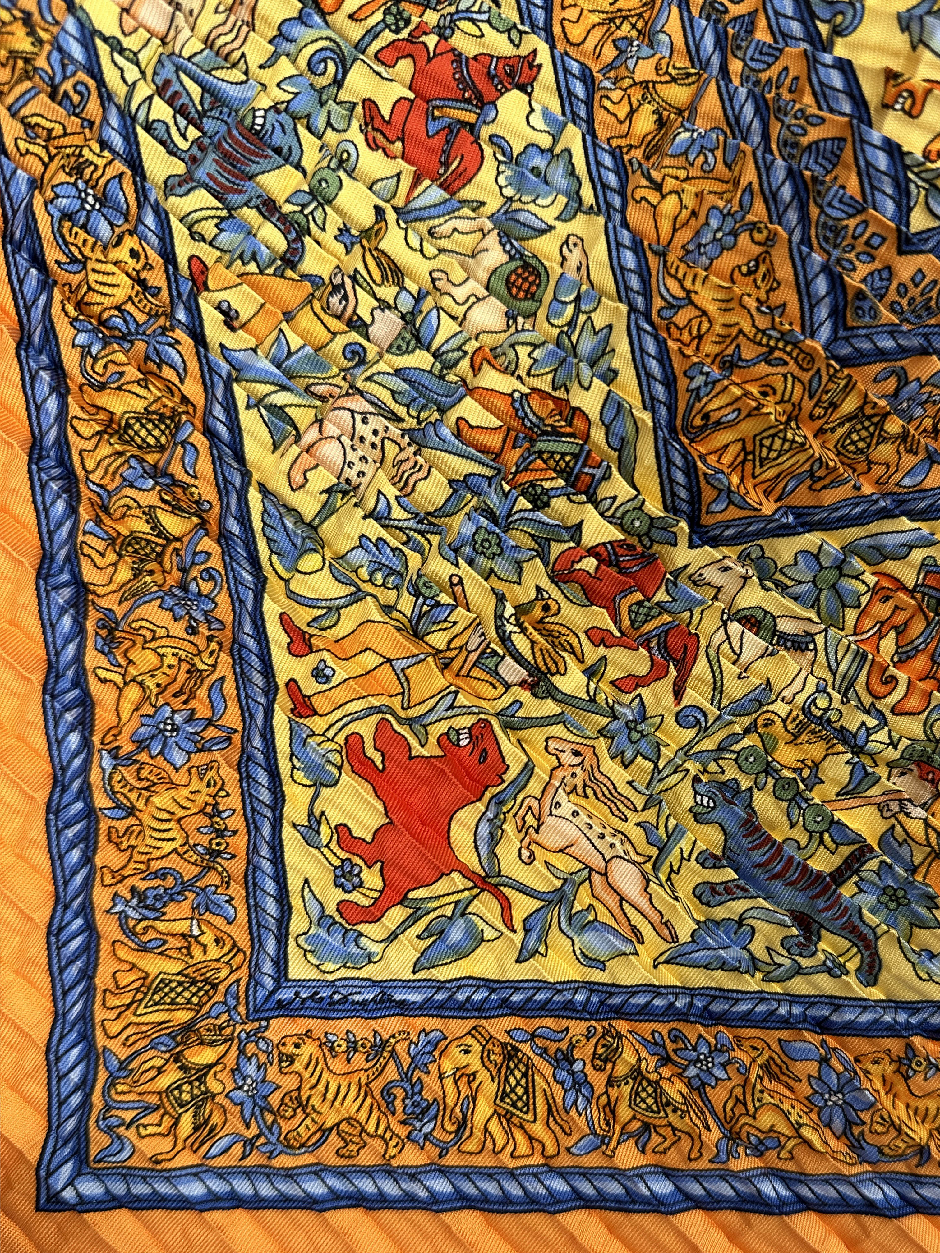 Hermès Chasse en Inde Mosaic Plissé 90