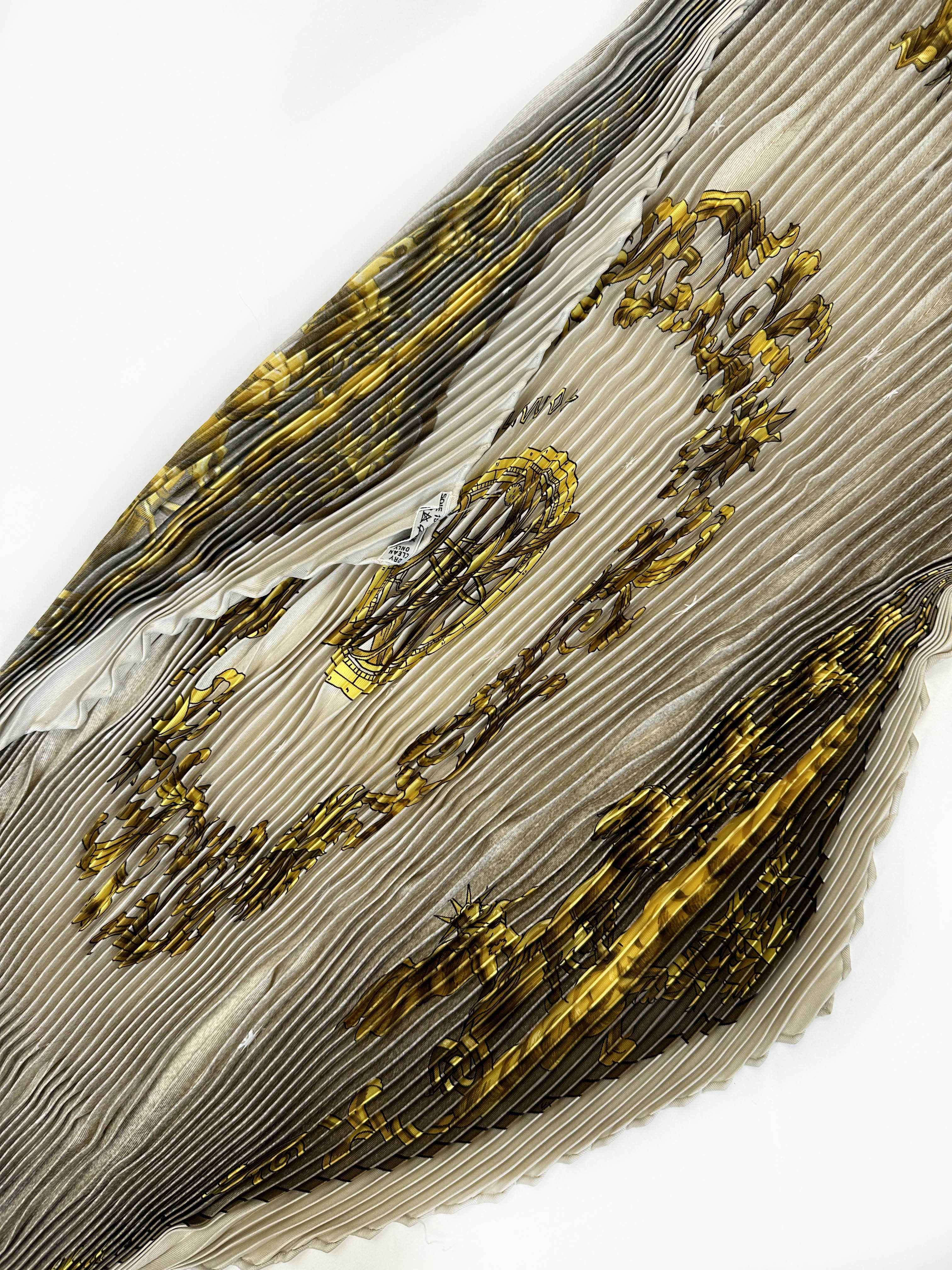 Hermès Cosmos Plissé 90