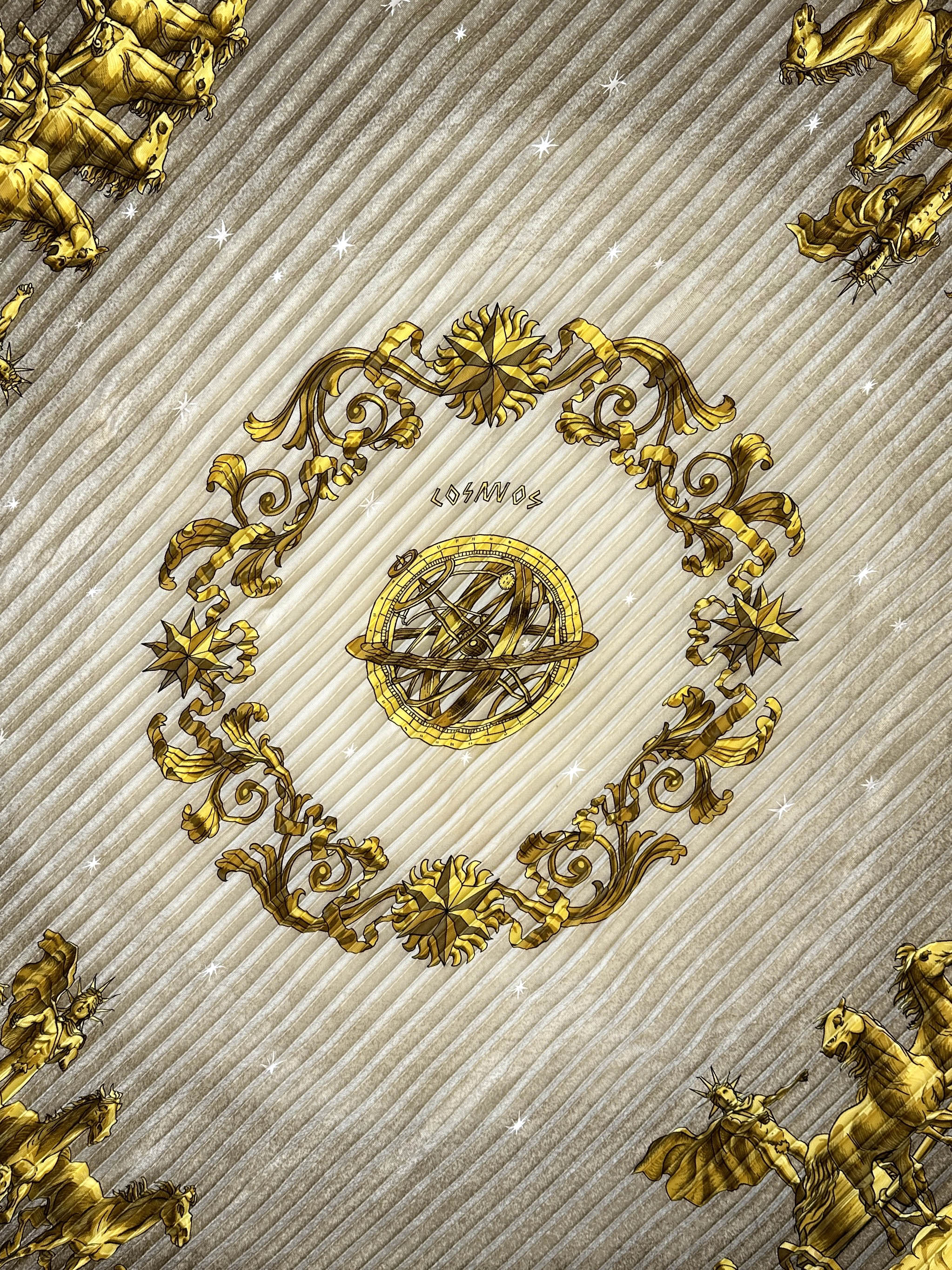 Hermès Cosmos Plissé 90