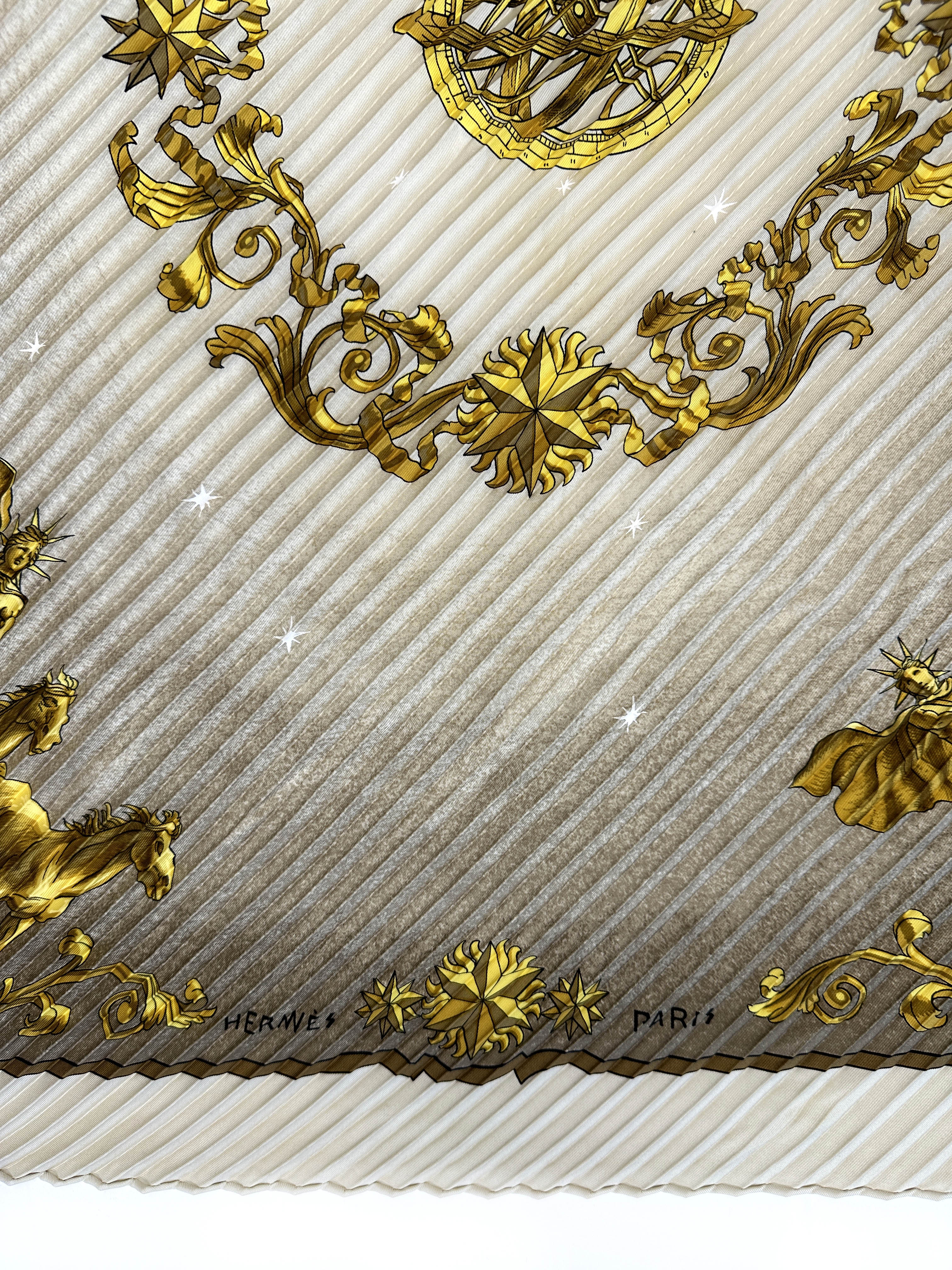 Hermès Cosmos Plissé 90