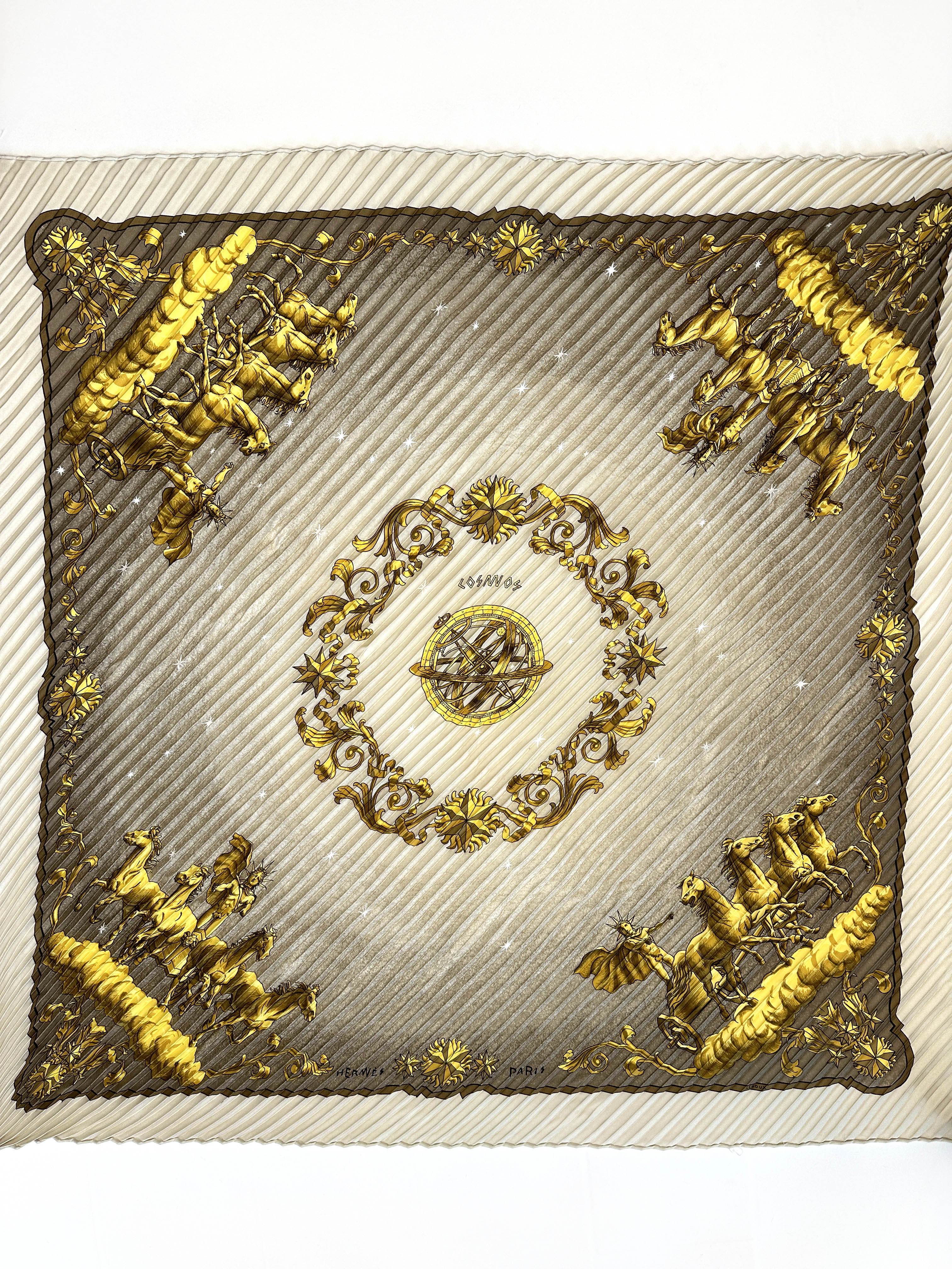 Hermès Cosmos Plissé 90