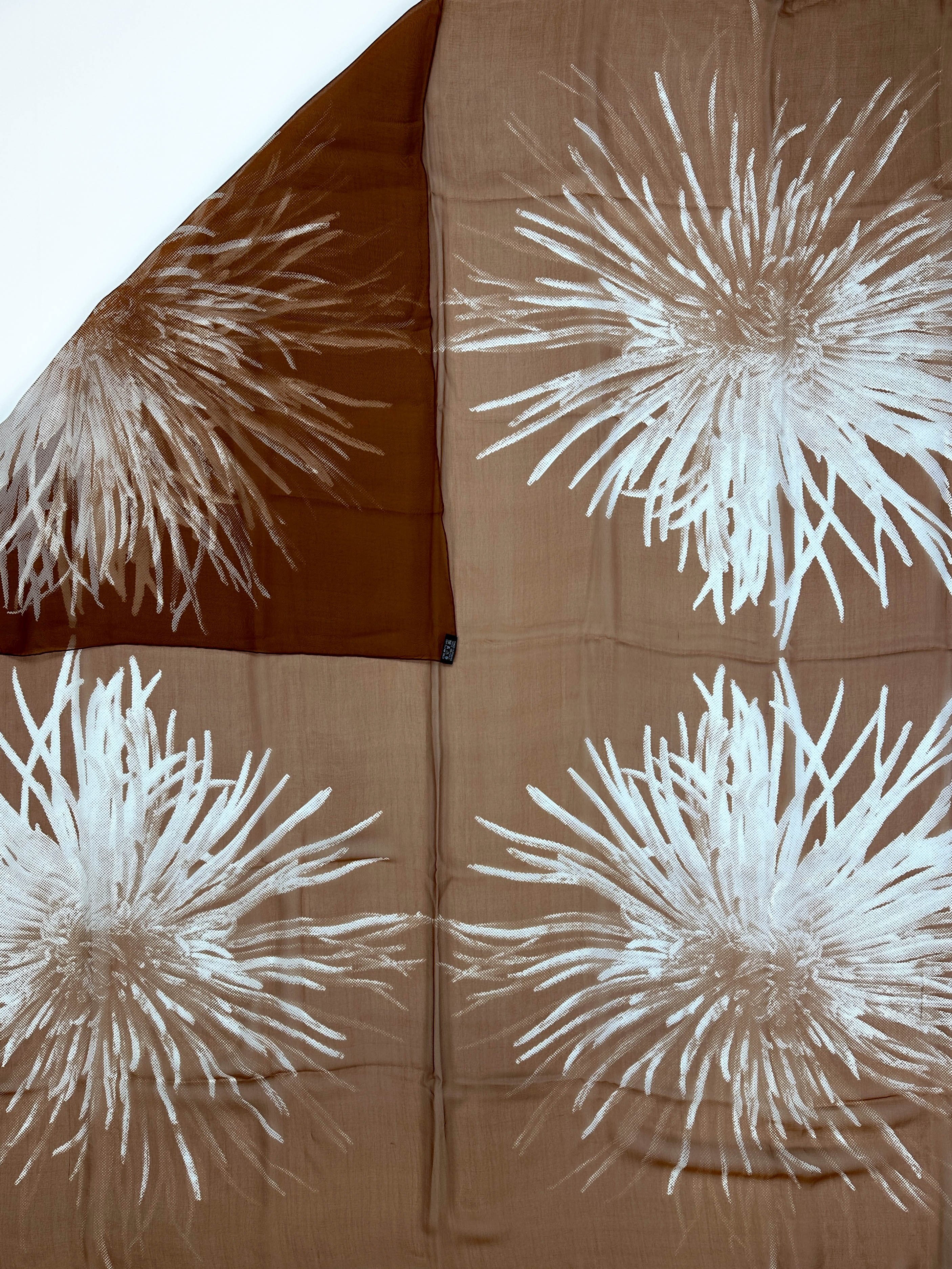 Hermès Dahlia II Mousseline 140