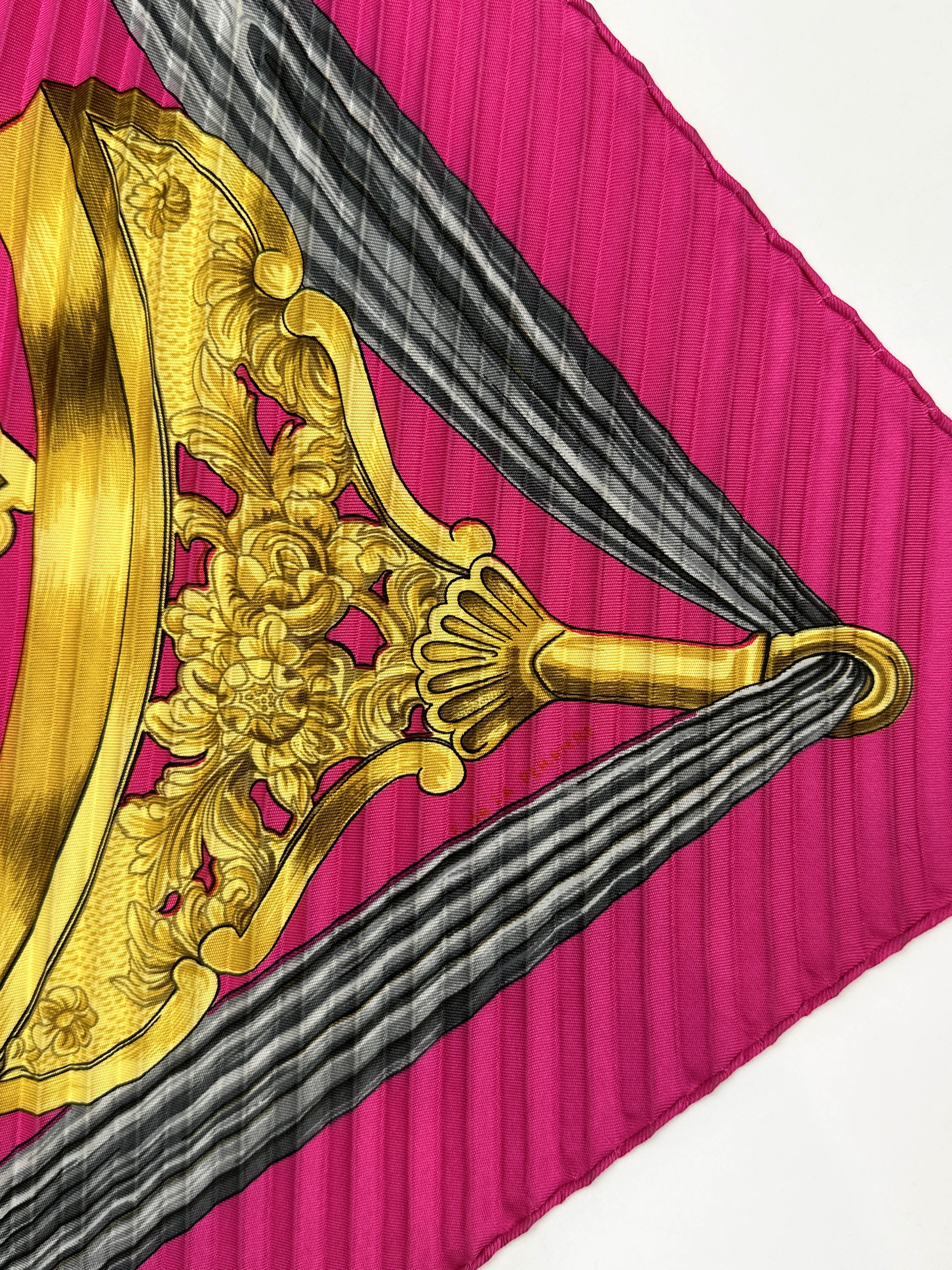 Hermès Etriers Plissé 90