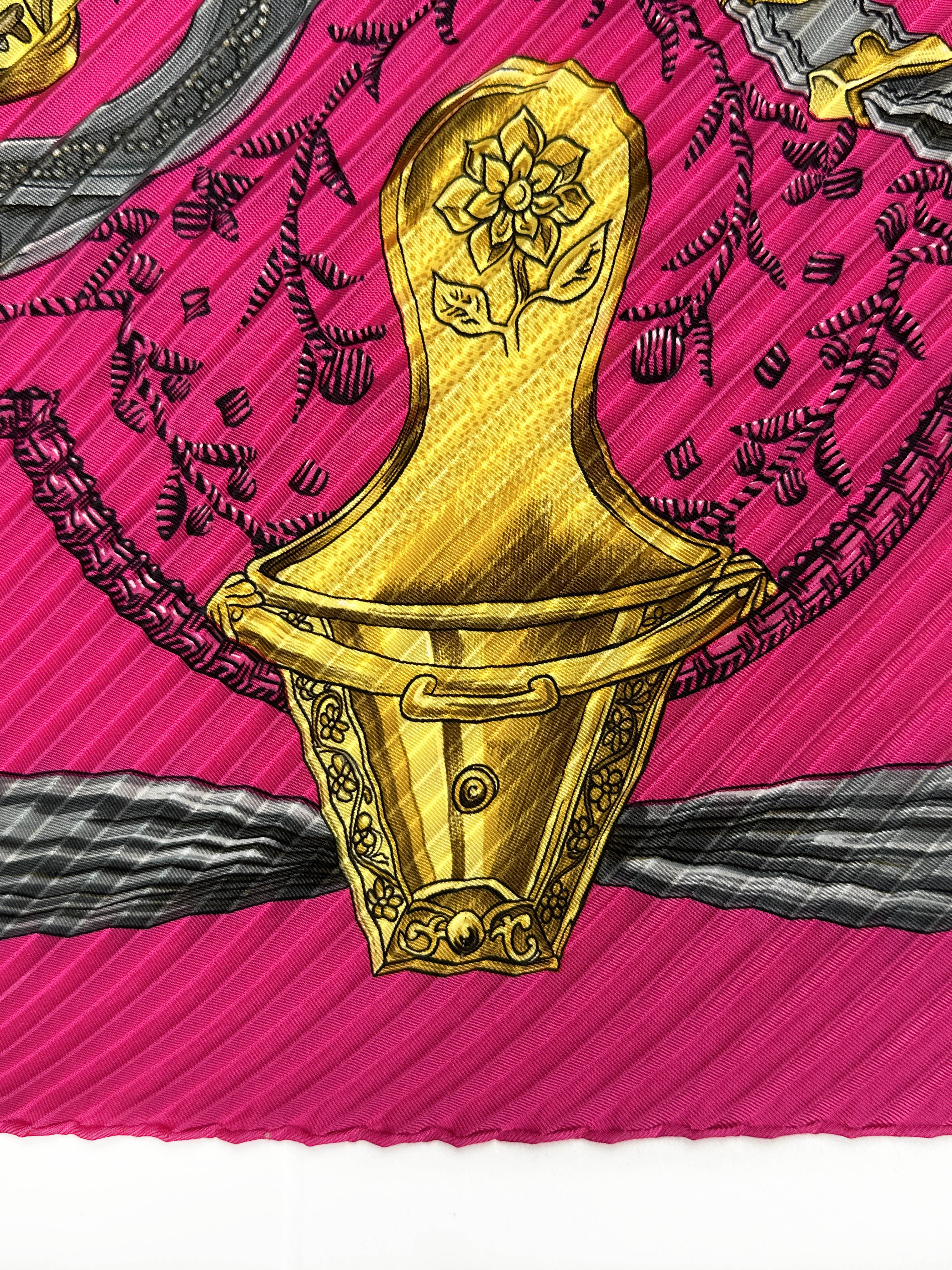 Hermès Etriers Plissé 90