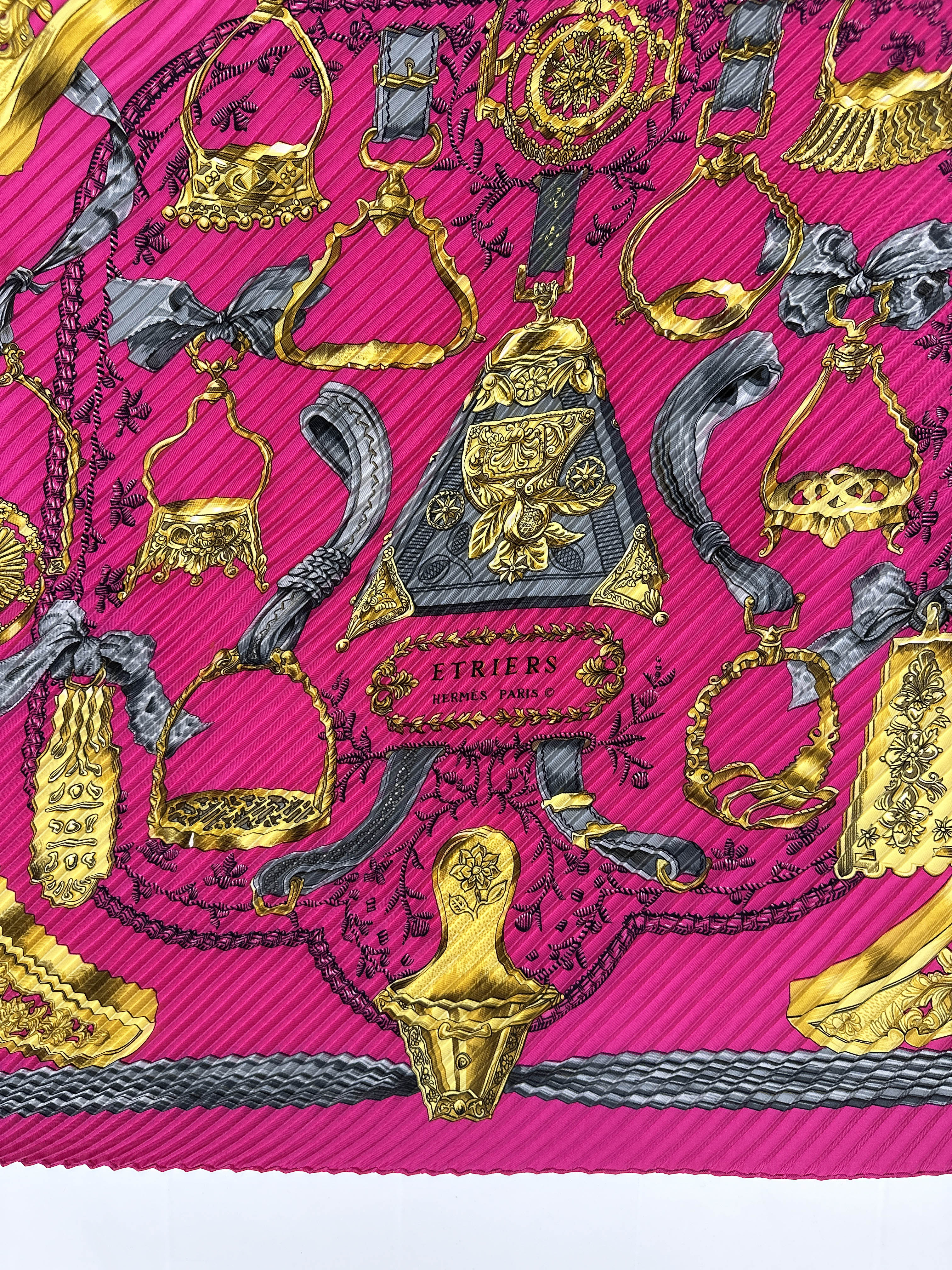 Hermès Etriers Plissé 90