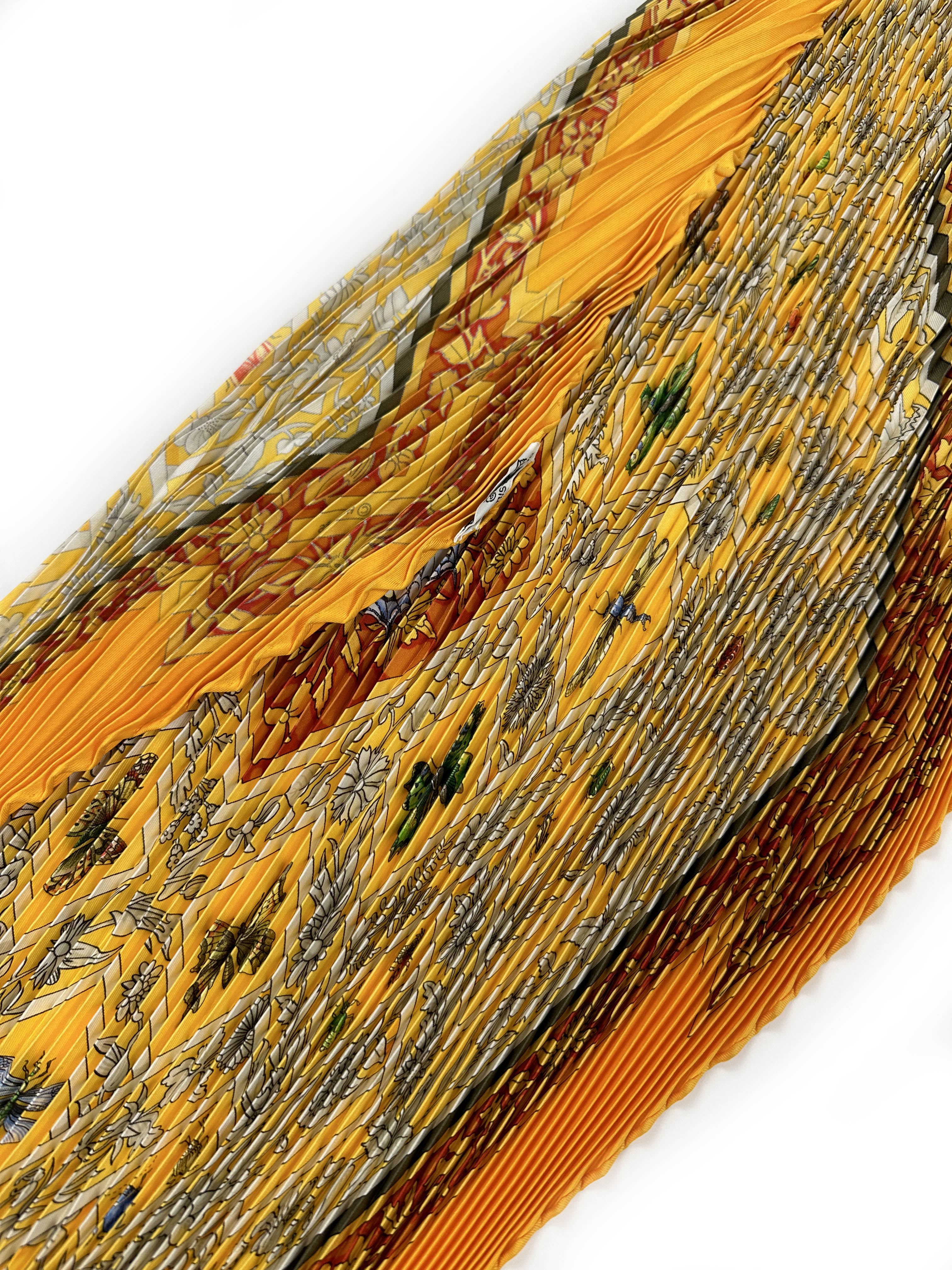 Hermès Joyaux de L'ete Plissé 90