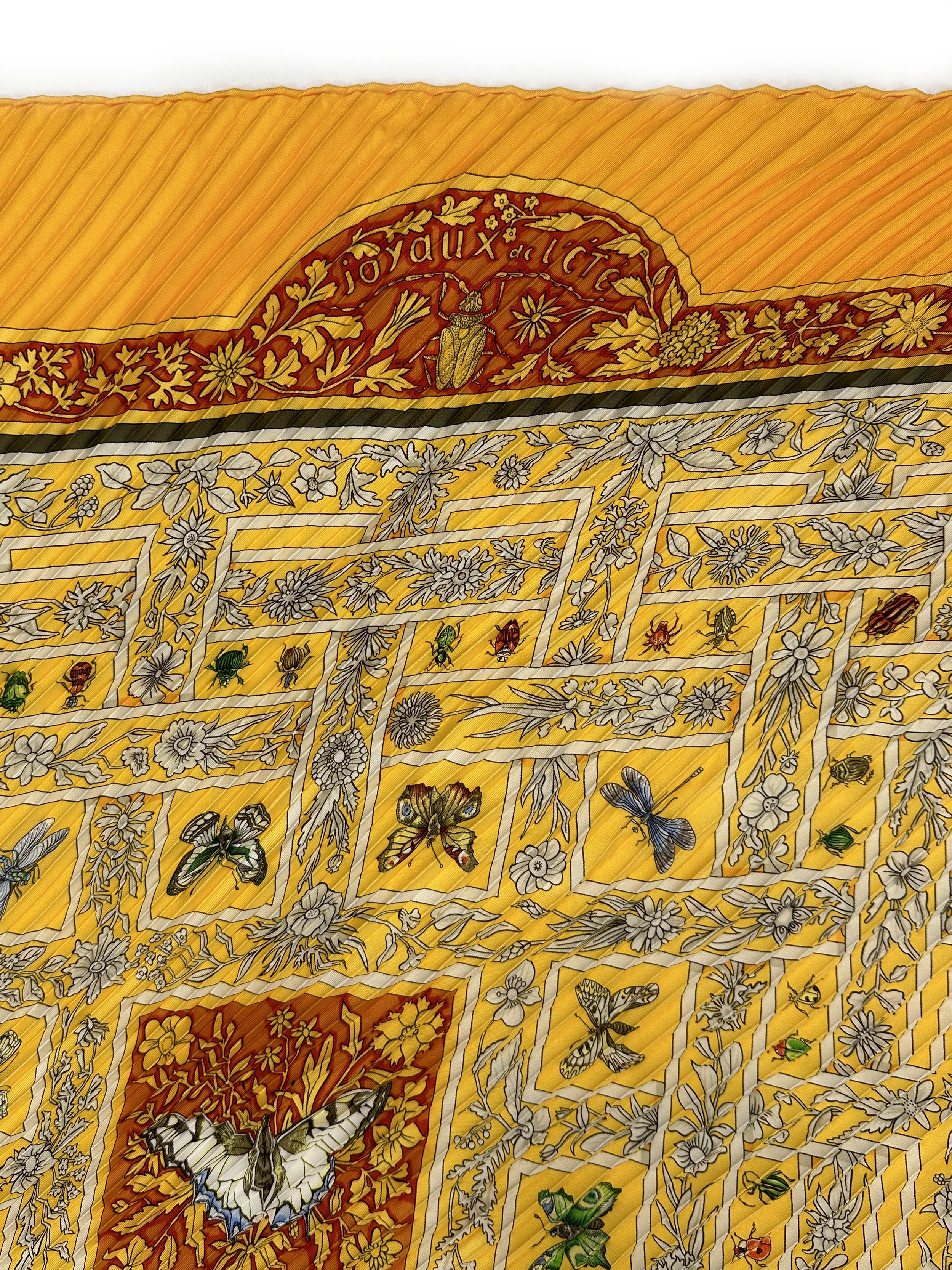Hermès Joyaux de L'ete Plissé 90