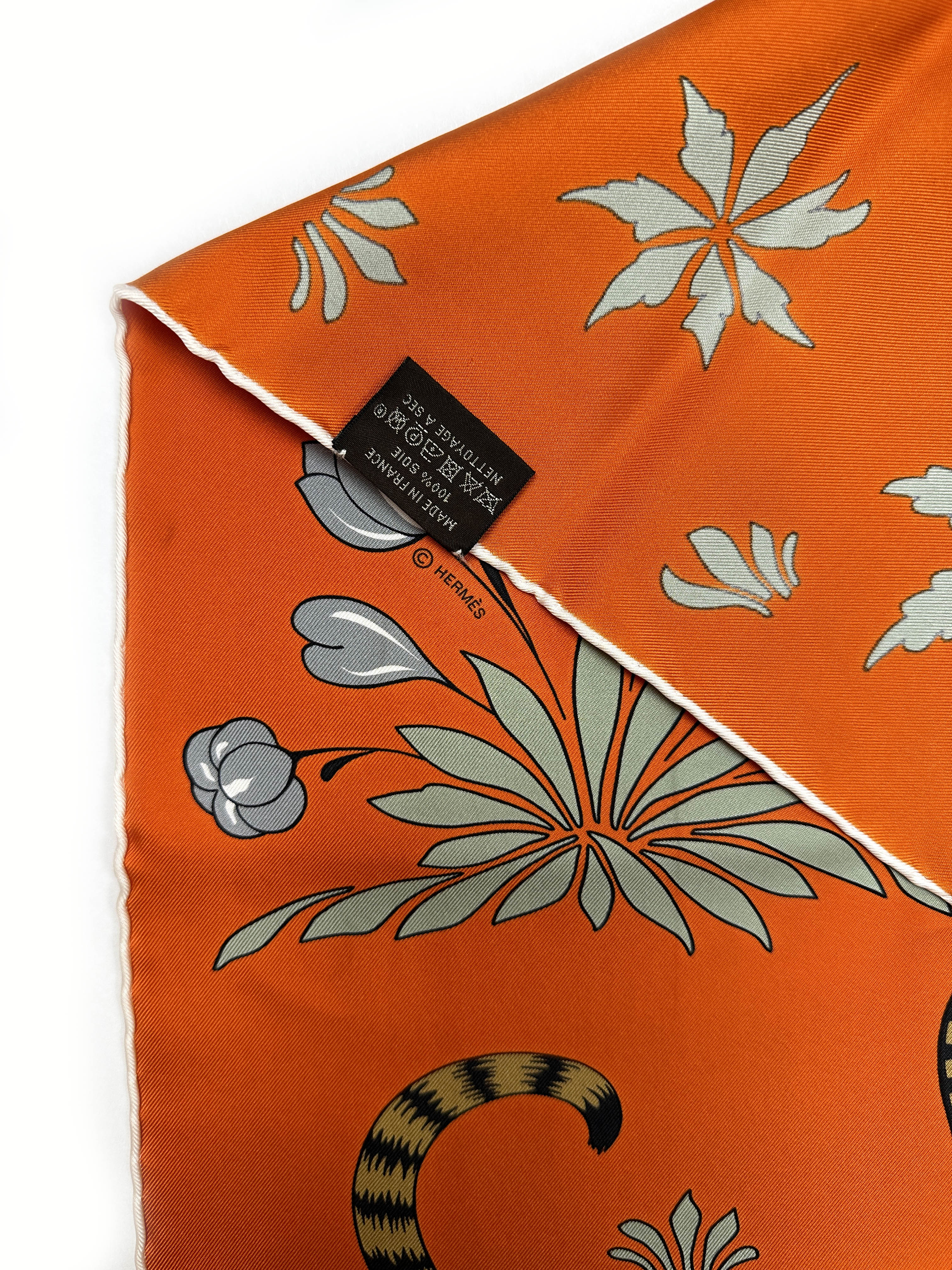 Hermès Les Leopards Shawl