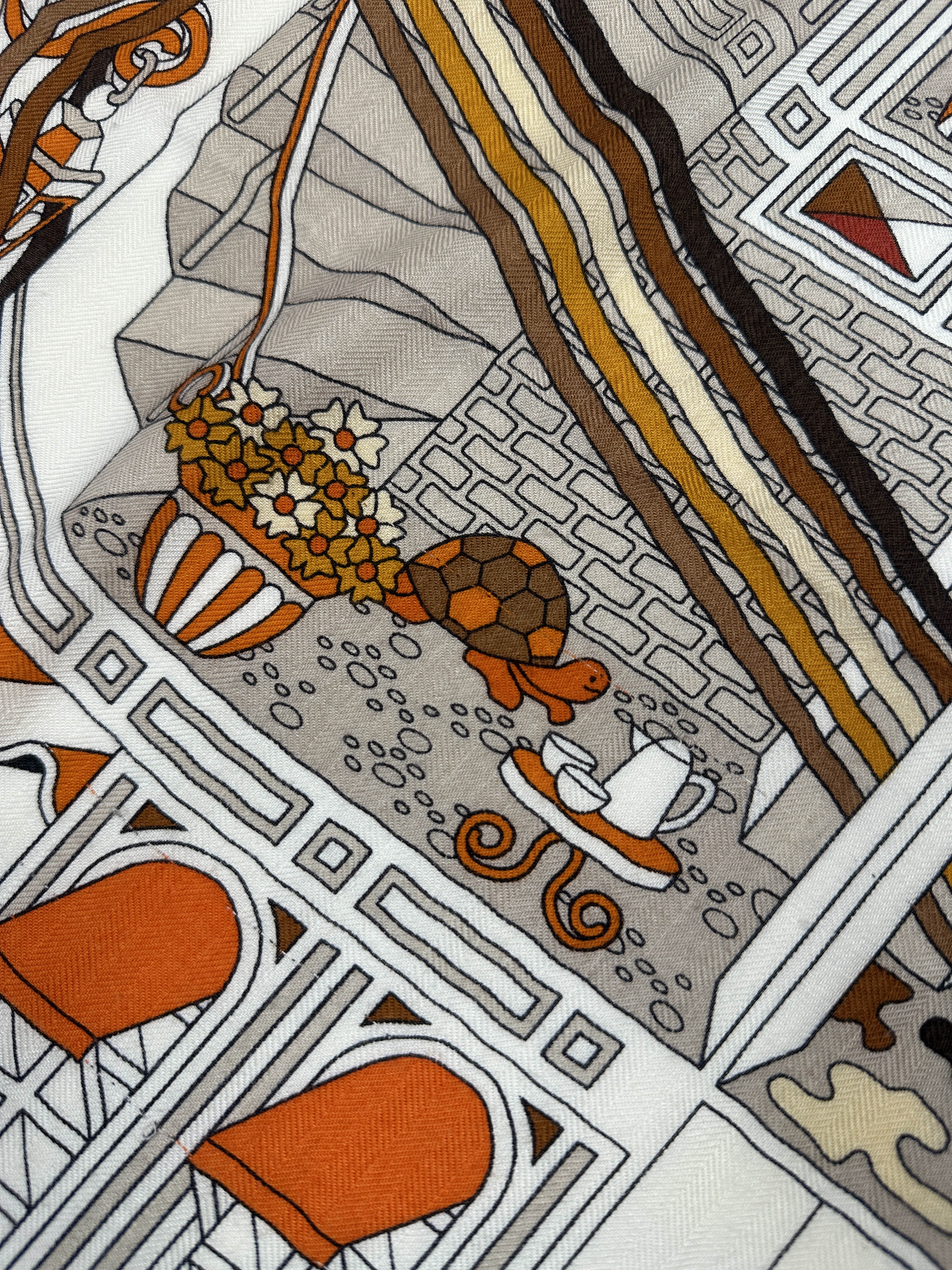 Hermès La Maison des Carrés Cashmere Silk 140