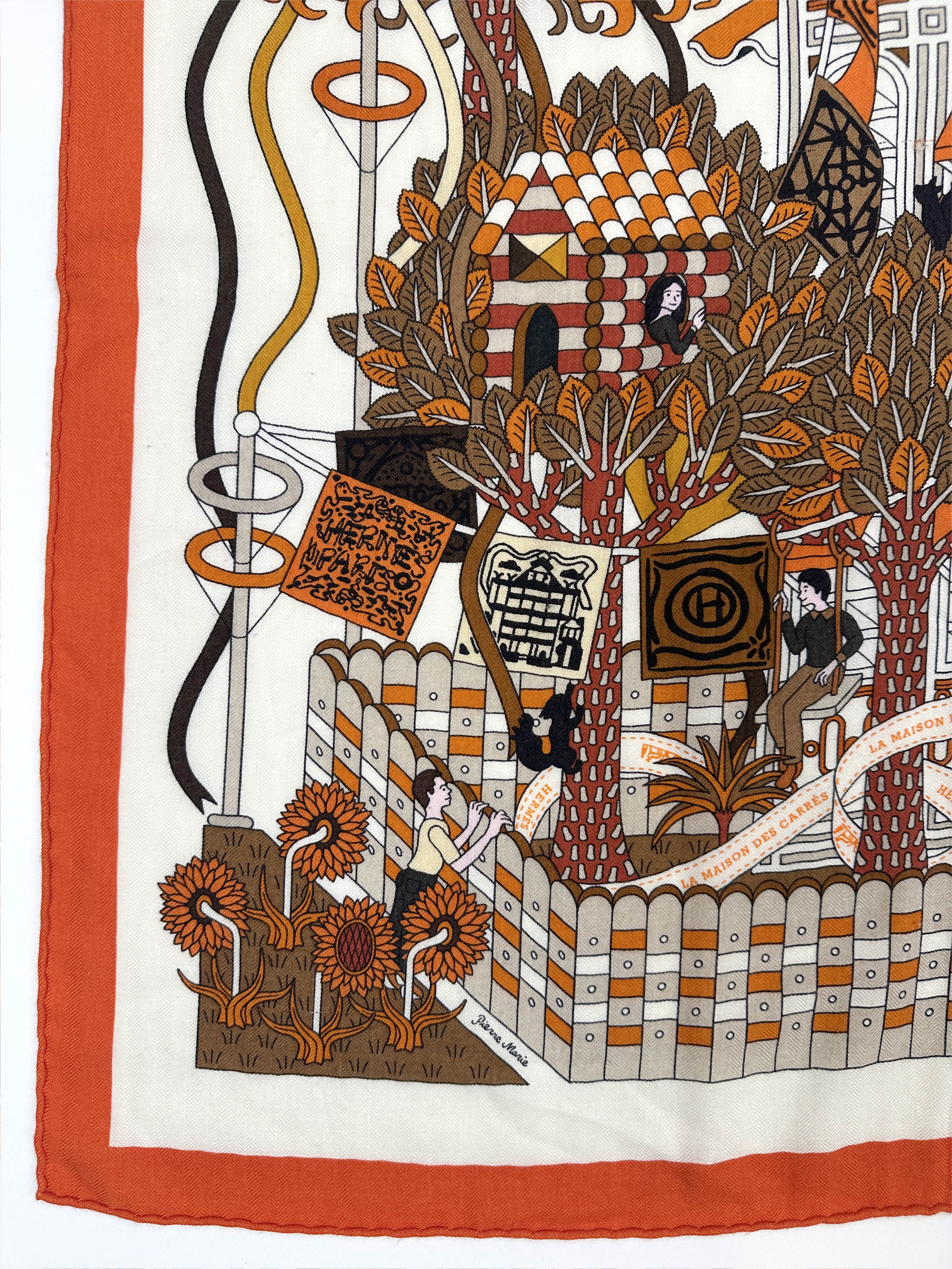 Hermès La Maison des Carrés Cashmere Silk 140