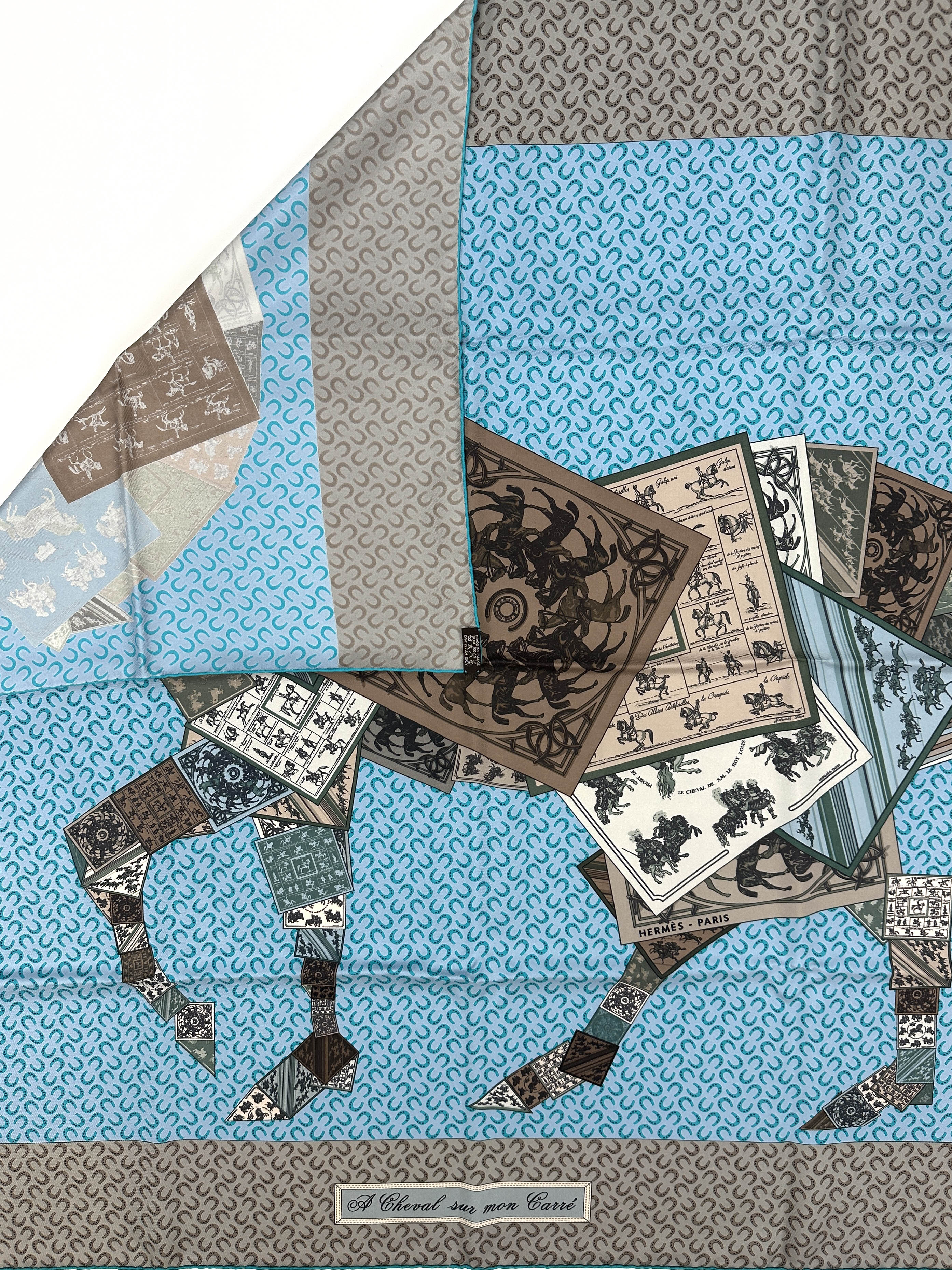 Hermès À Cheval Sur Mon Carré 90