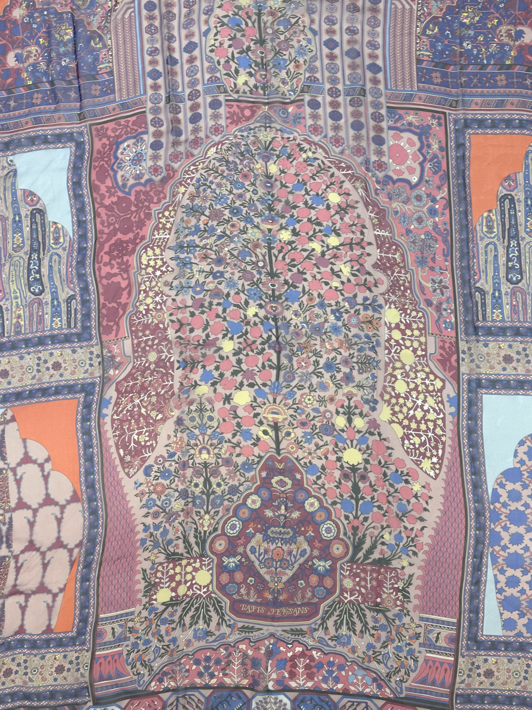 Hermès Tapis Persian Silk Mousseline 140