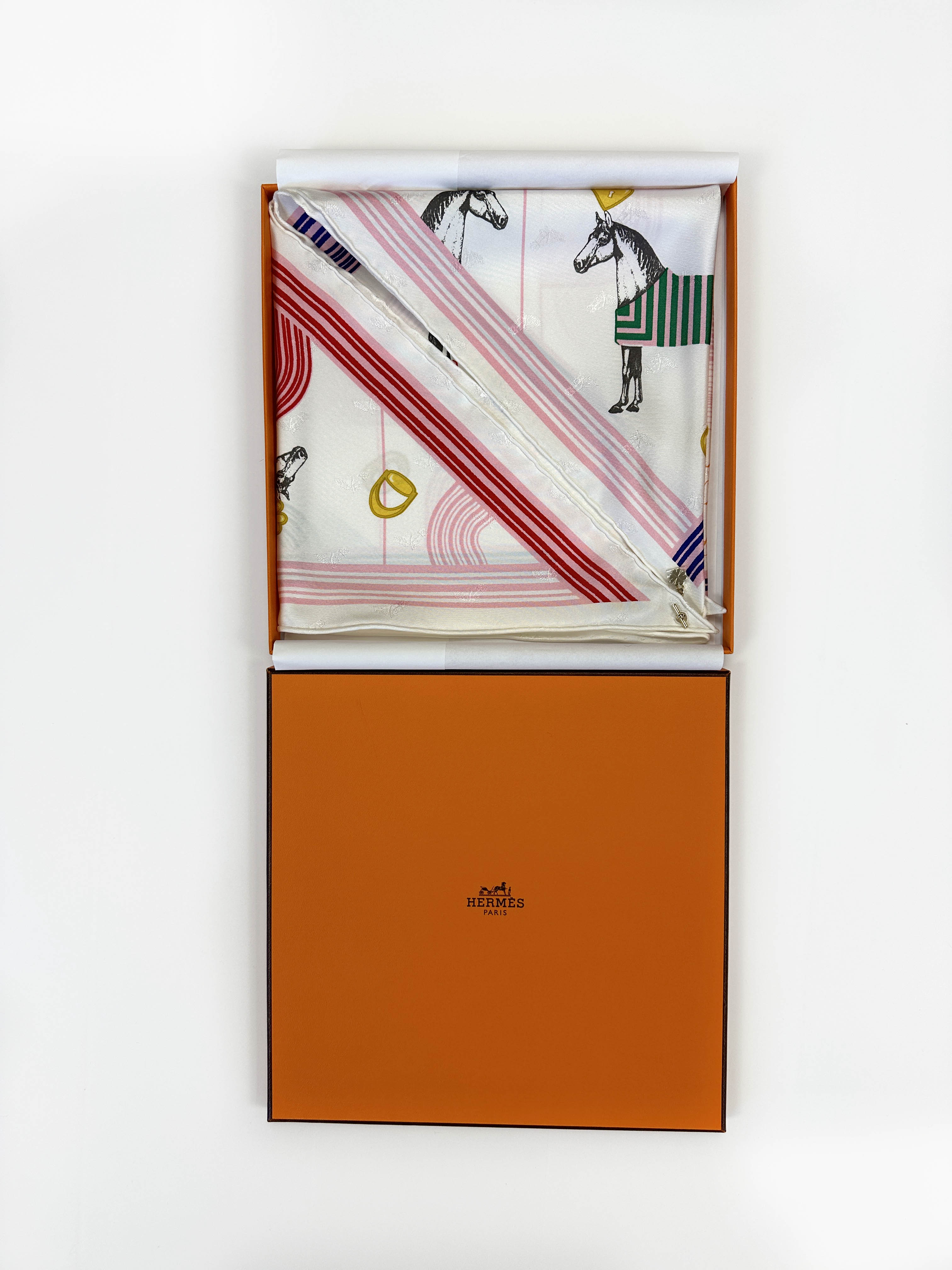 Hermès Garde-Robe Pop Charm Triangle