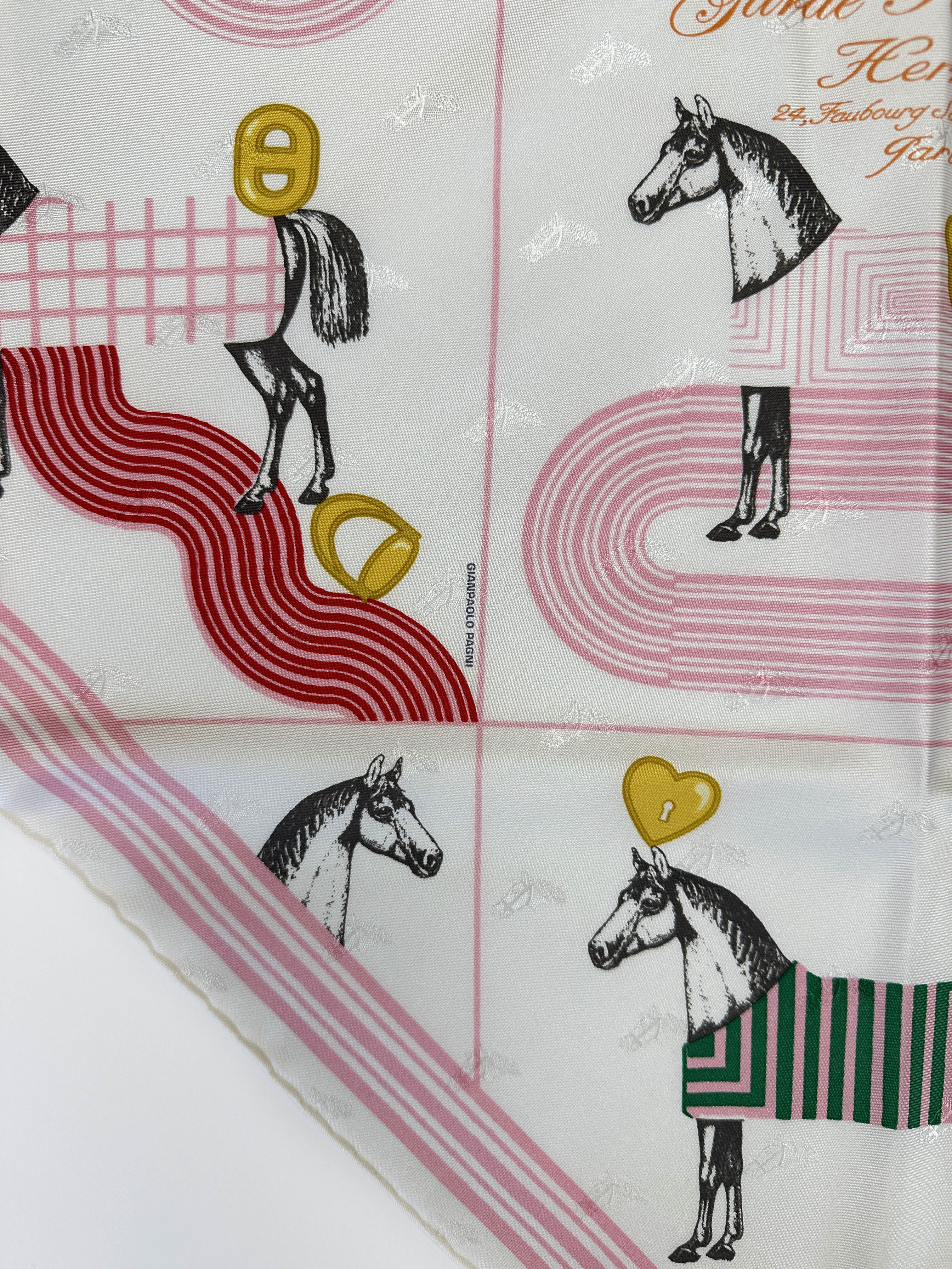 Hermès Garde-Robe Pop Charm Triangle