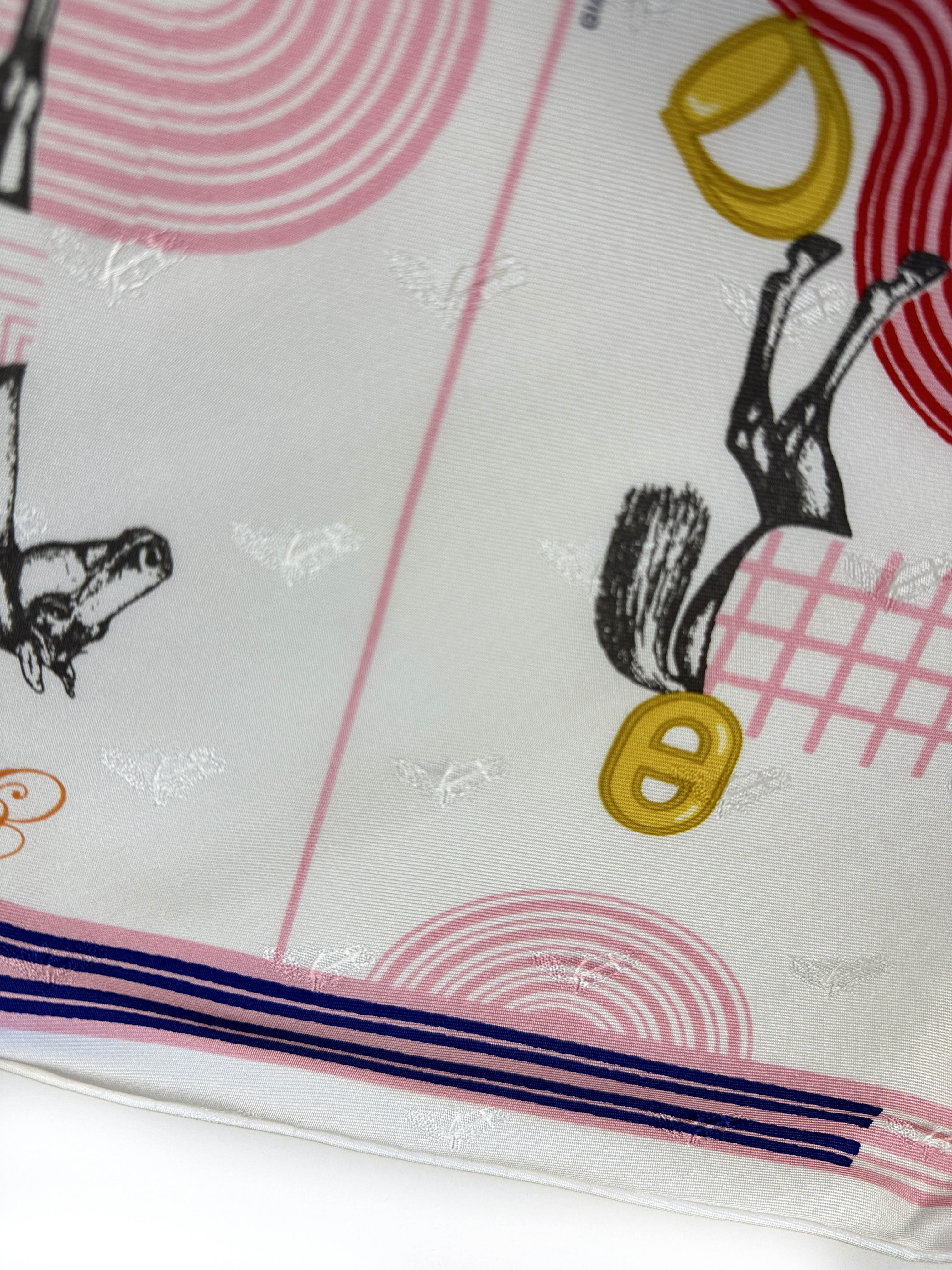 Hermès Garde-Robe Pop Charm Triangle