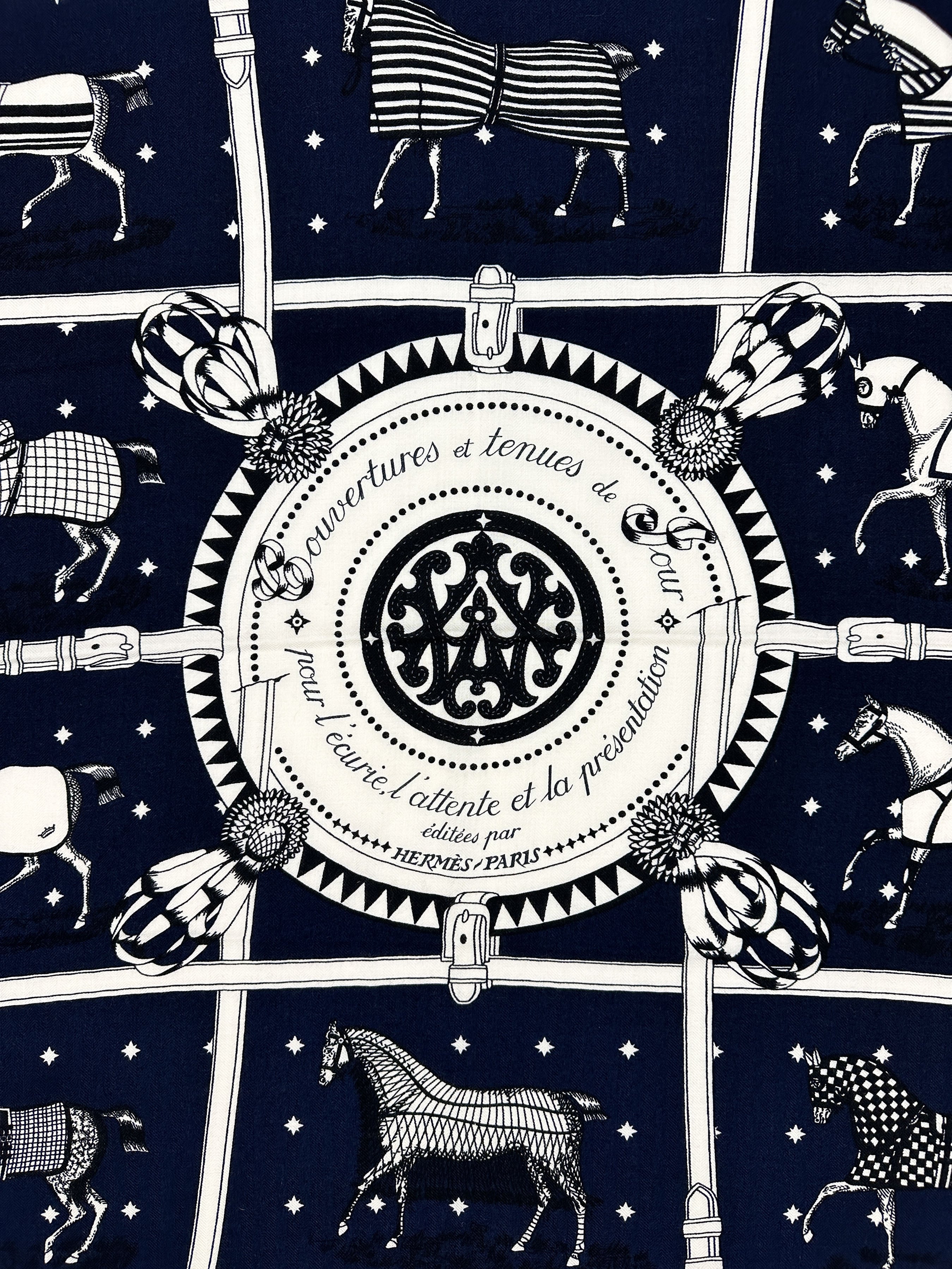 Hermès Couvertures et Tenues de Jour Cashmere Silk 140