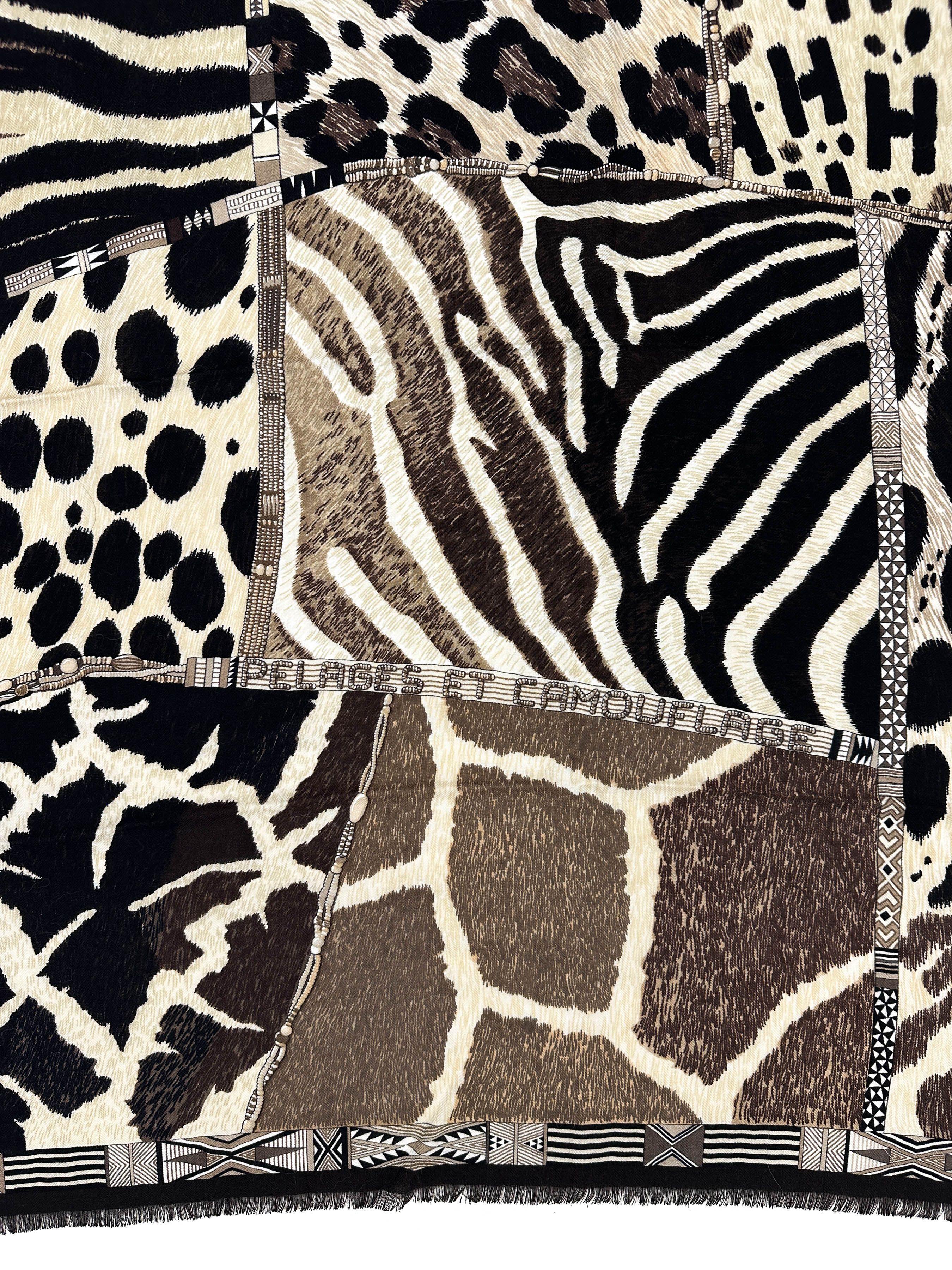 Hermès Pelages et Camouflage Cashmere Silk 90