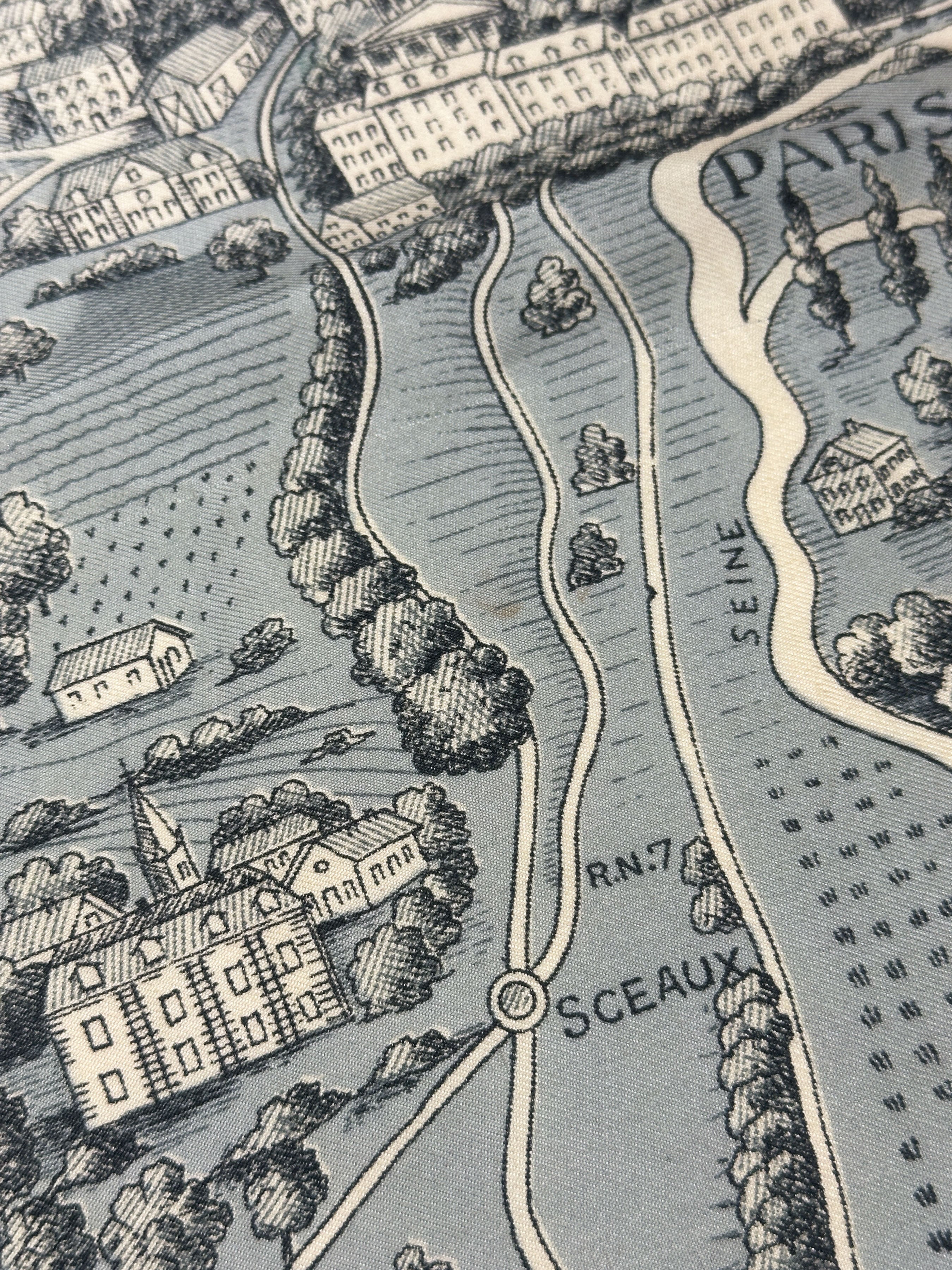 Hermès Les Chemins de l'Île de France 90 *C. 1952*