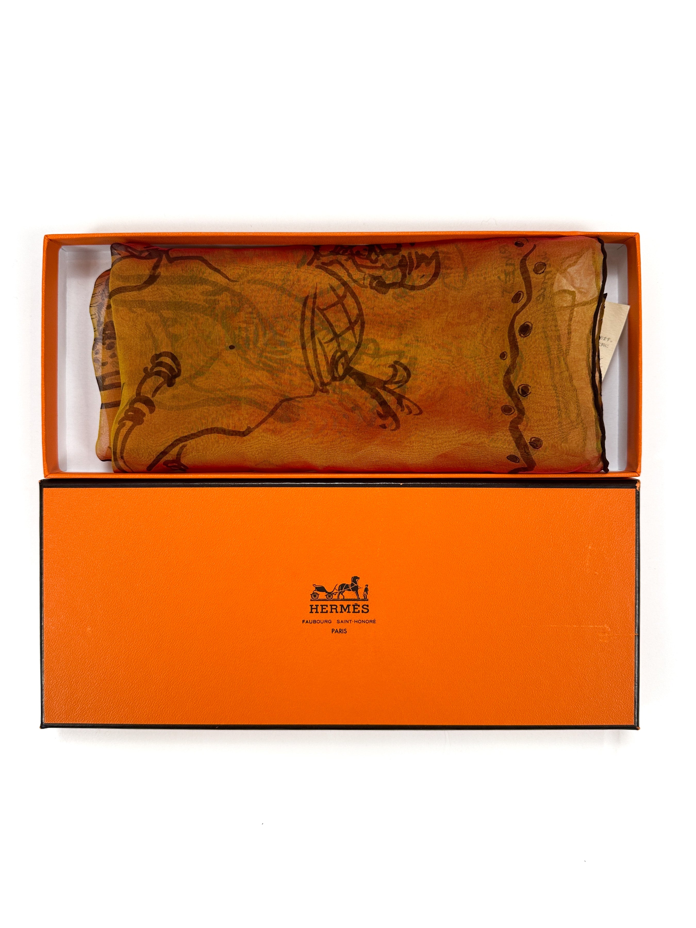 Hermès À Votre Service Changeante Mousseline 45