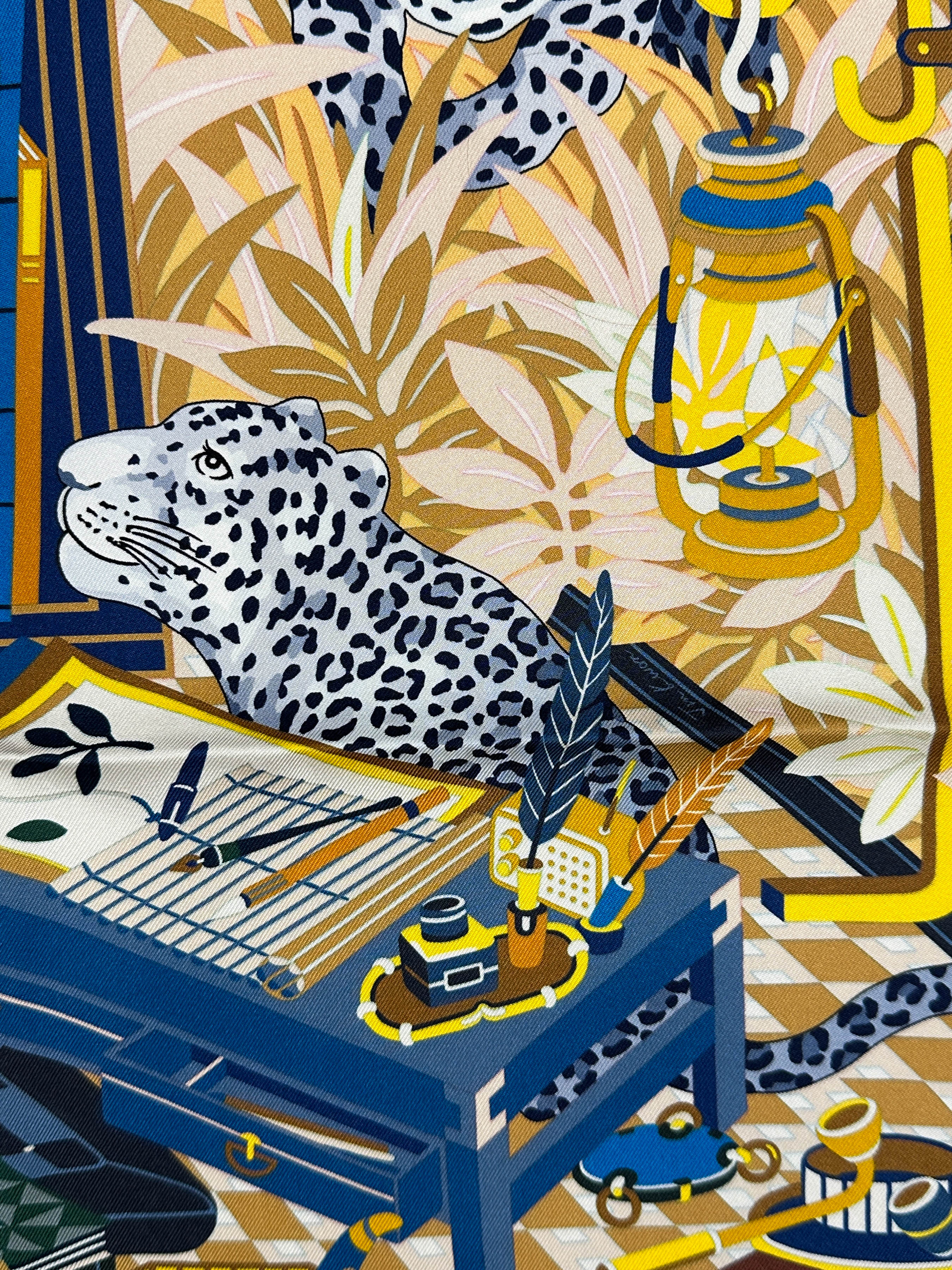 Hermès Douze Leopards Double Face 90