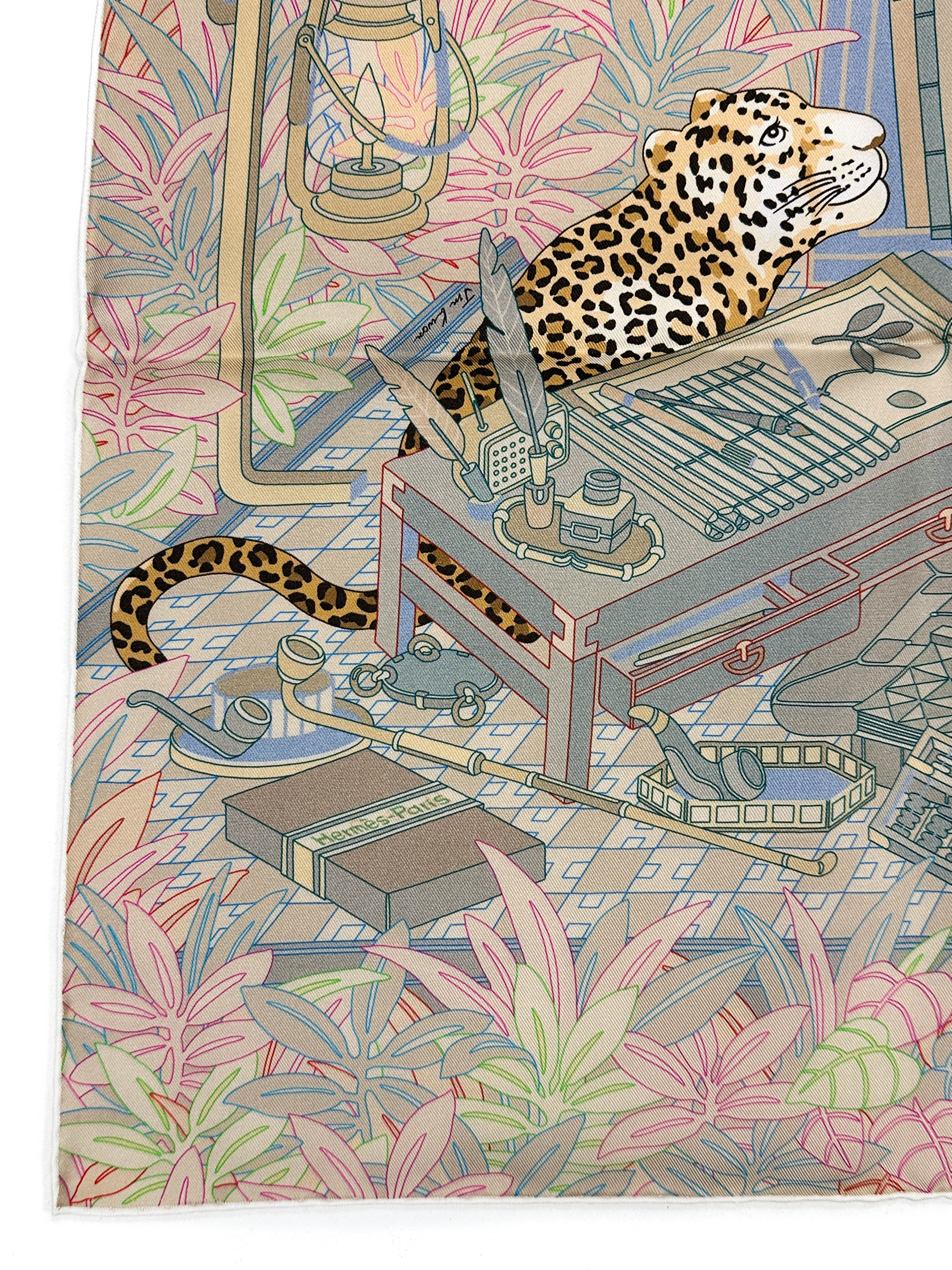 Hermès Douze Leopards Double Face 90