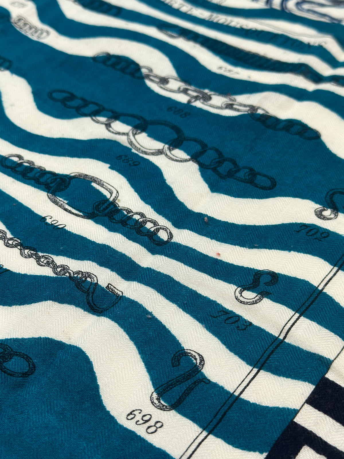 Hermès Manufacture de Boucleries Cashmere Silk 140