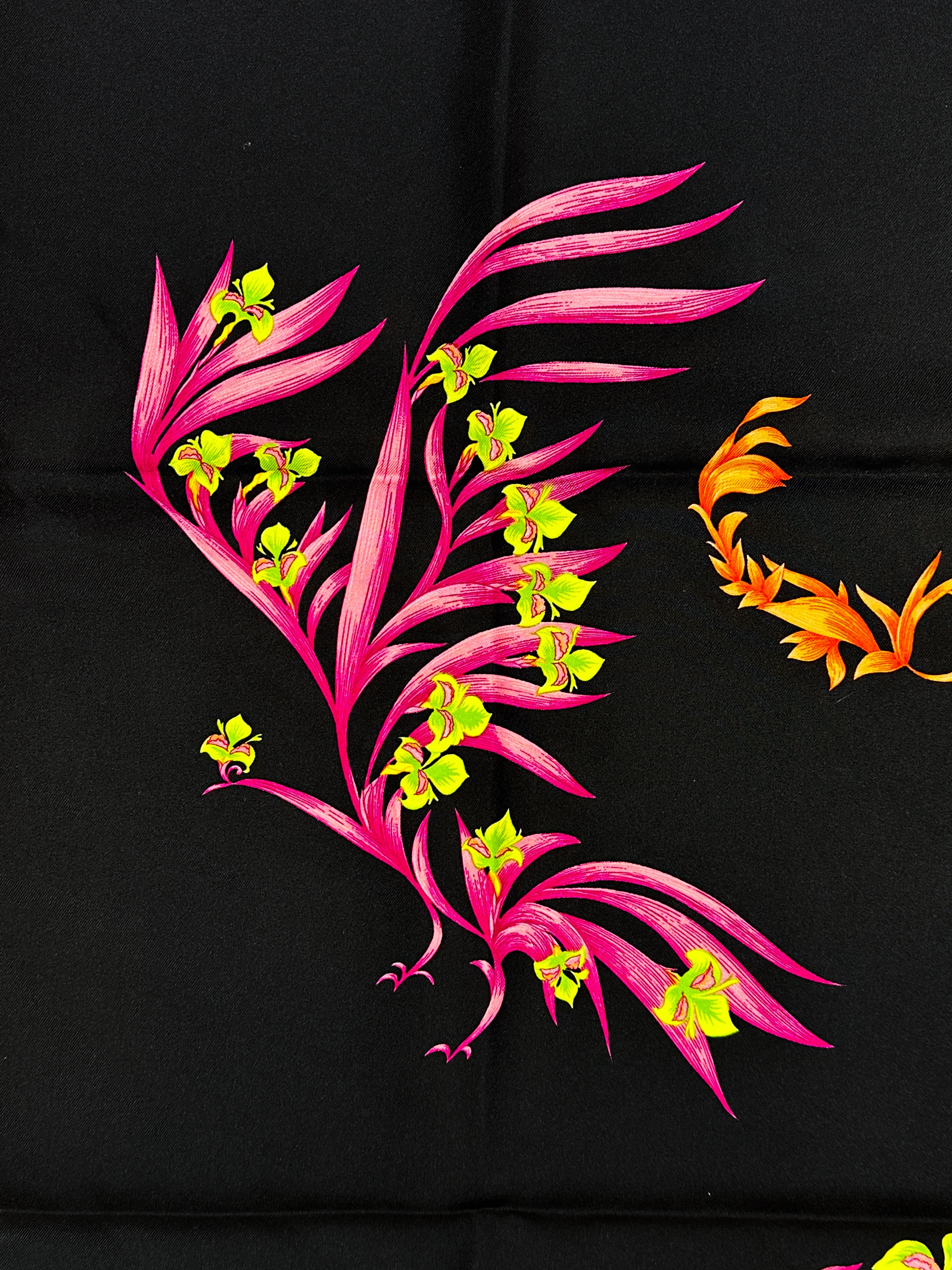 エルメス 1962年デザイン Cheval Fleuri 花咲く馬 カレ90 Hermès Cheval Fleuri Limited Edition 100 Years of Neiman Marcus 90