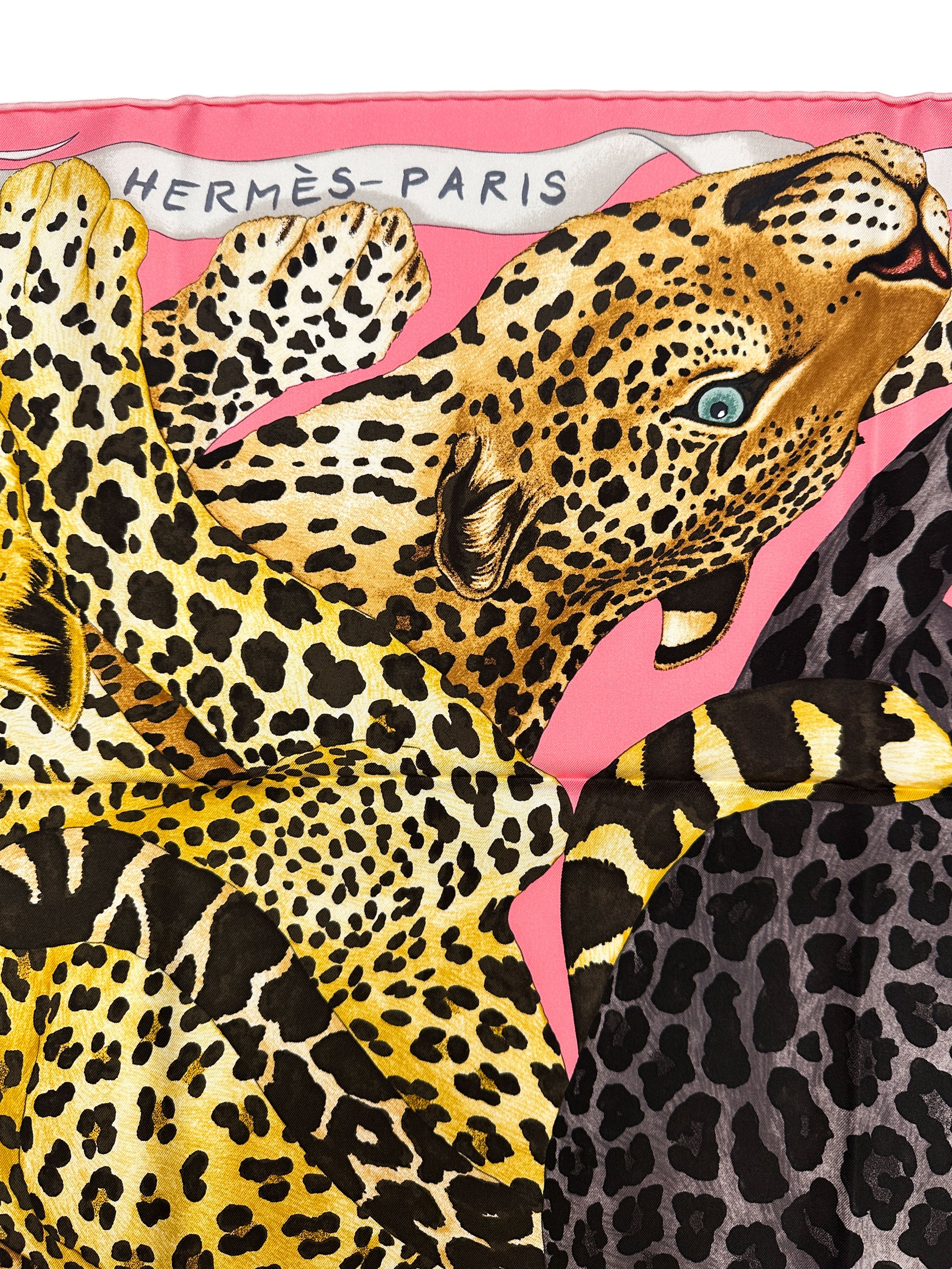 Hermès Lazy Leopardesses 90