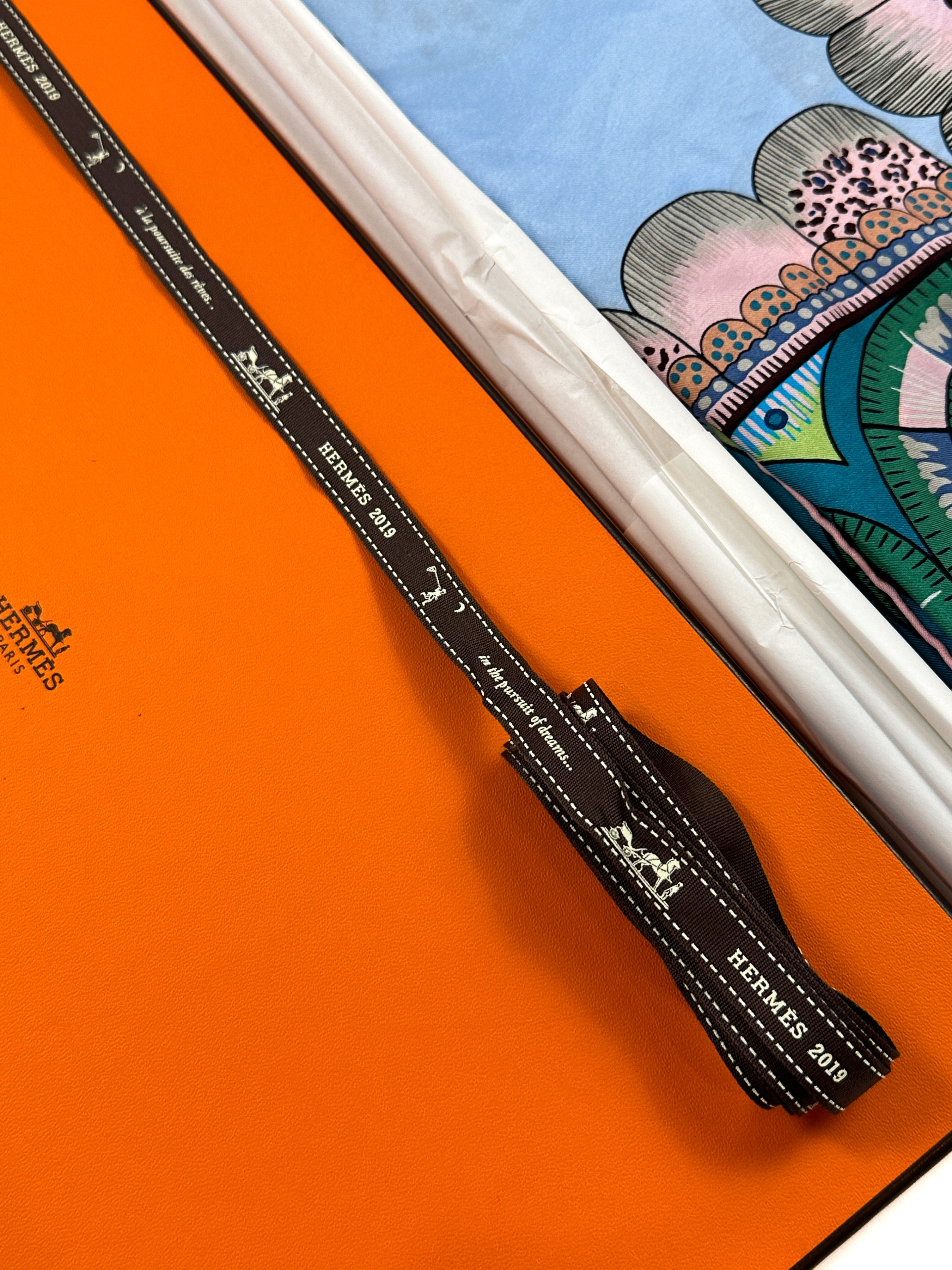 Hermès The Savana Dance Wash Silk 140