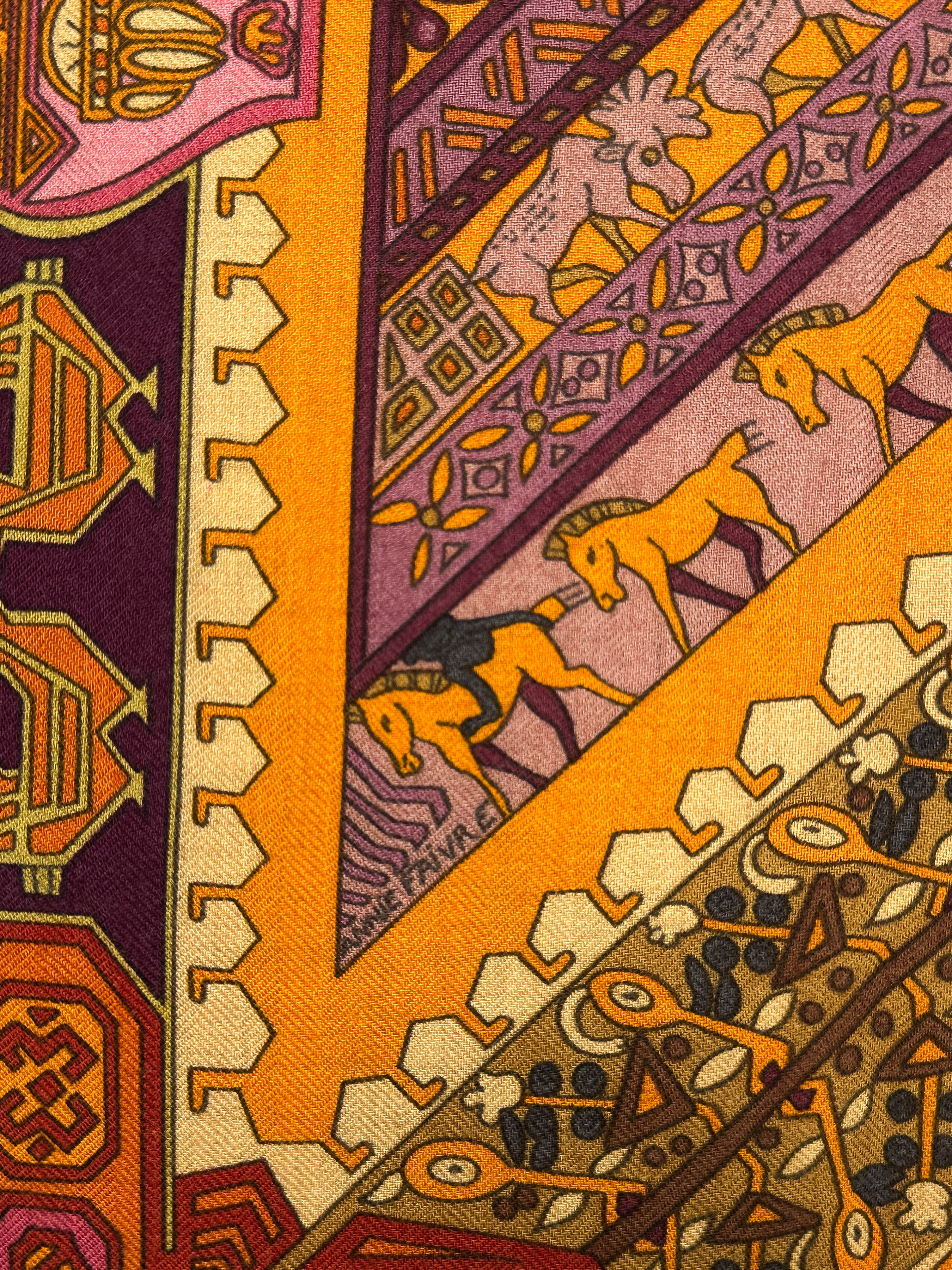 Hermès Sur un Tapis Volant Cashmere Silk 140