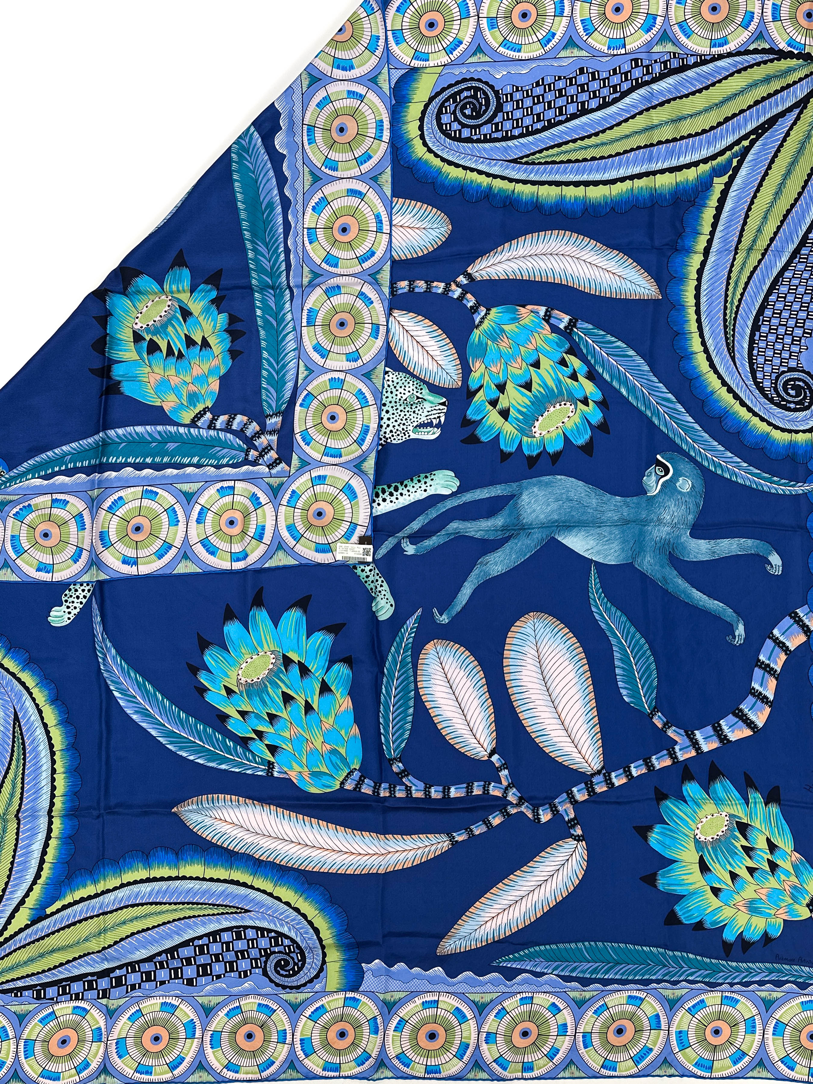 Hermès The Savana Dance Wash Silk 140