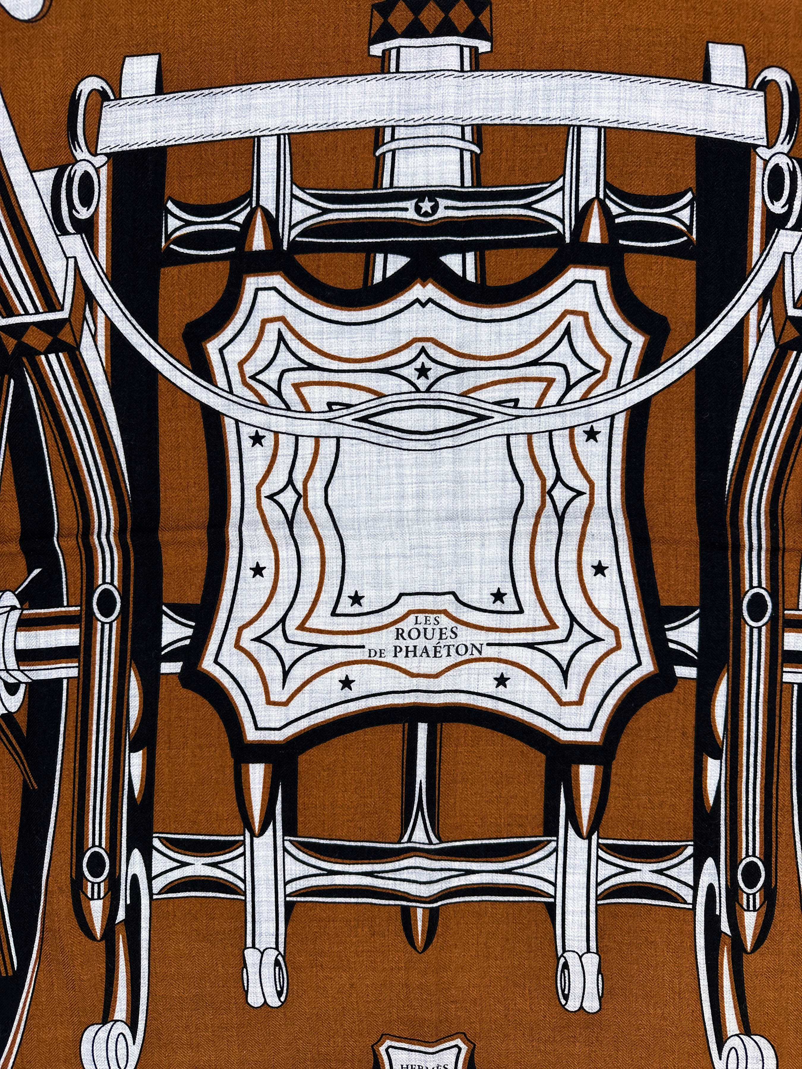 HERMES カシミヤシルク140LES ROUES DE PHAETON Hermès Les Roues de Phaéton Bandana Cashmere Silk 140