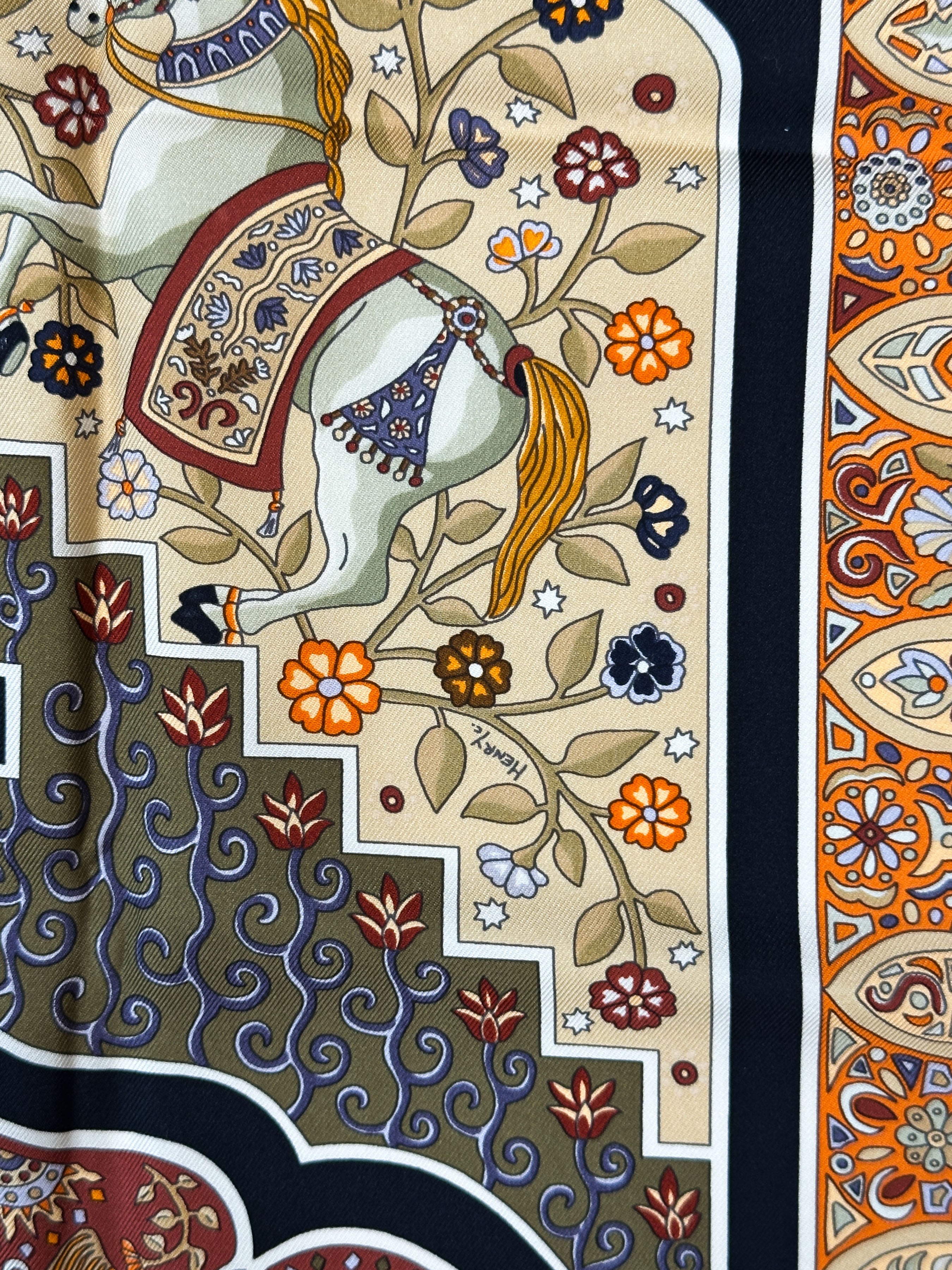 Hermès Aux Portes du Palais 90