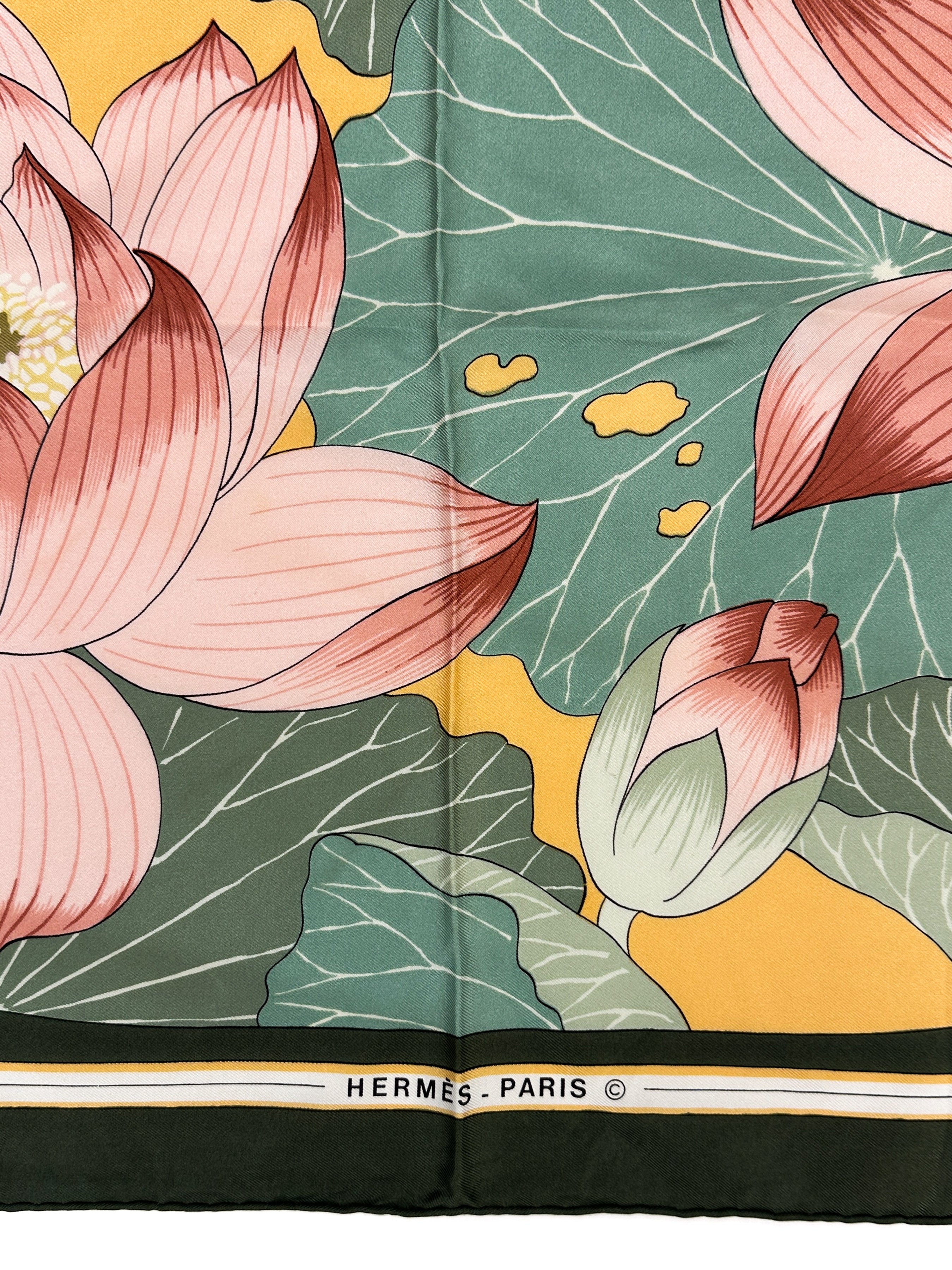 Hermès Fleurs de Lotus 90