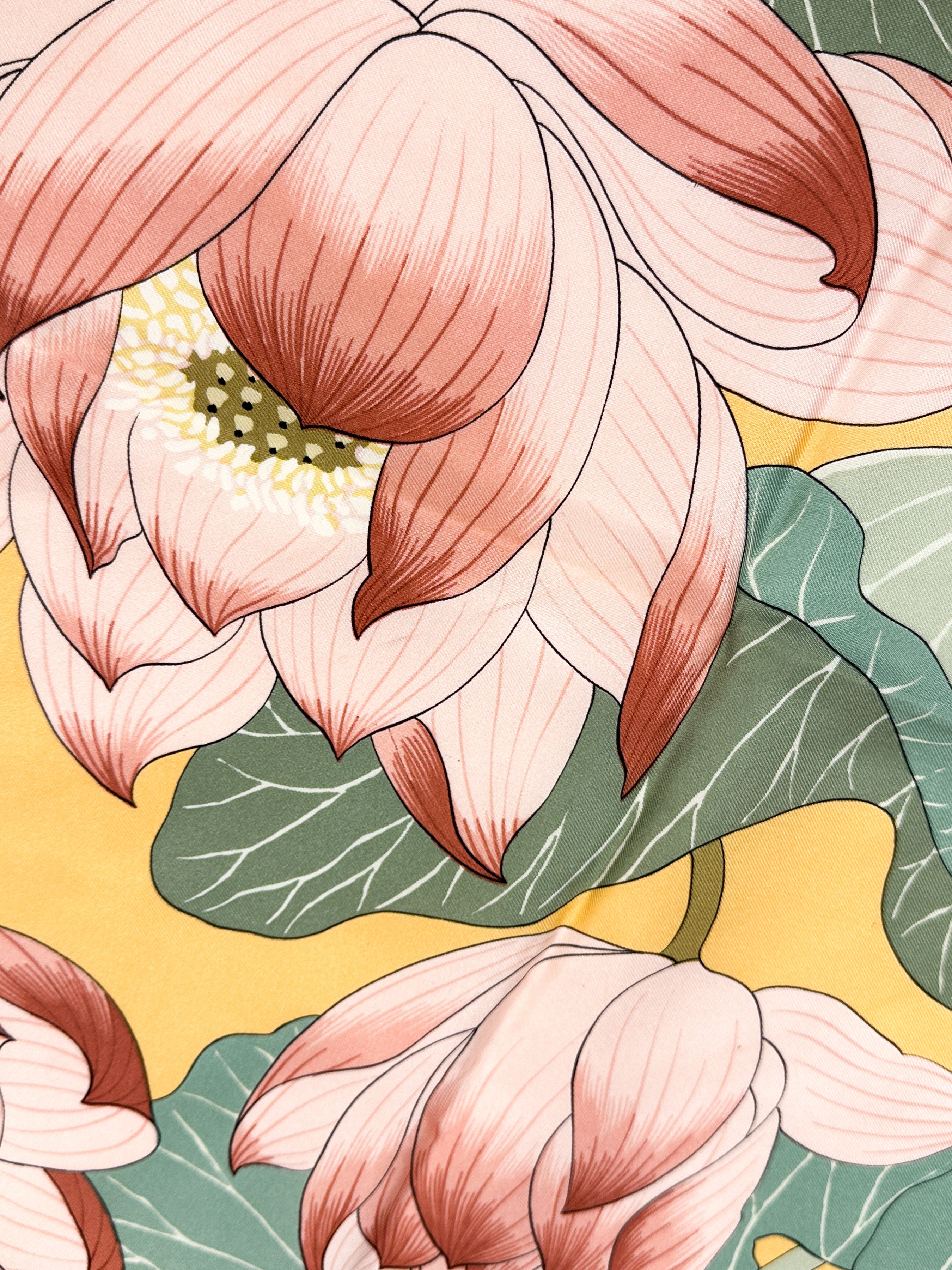 Hermès Fleurs de Lotus 90
