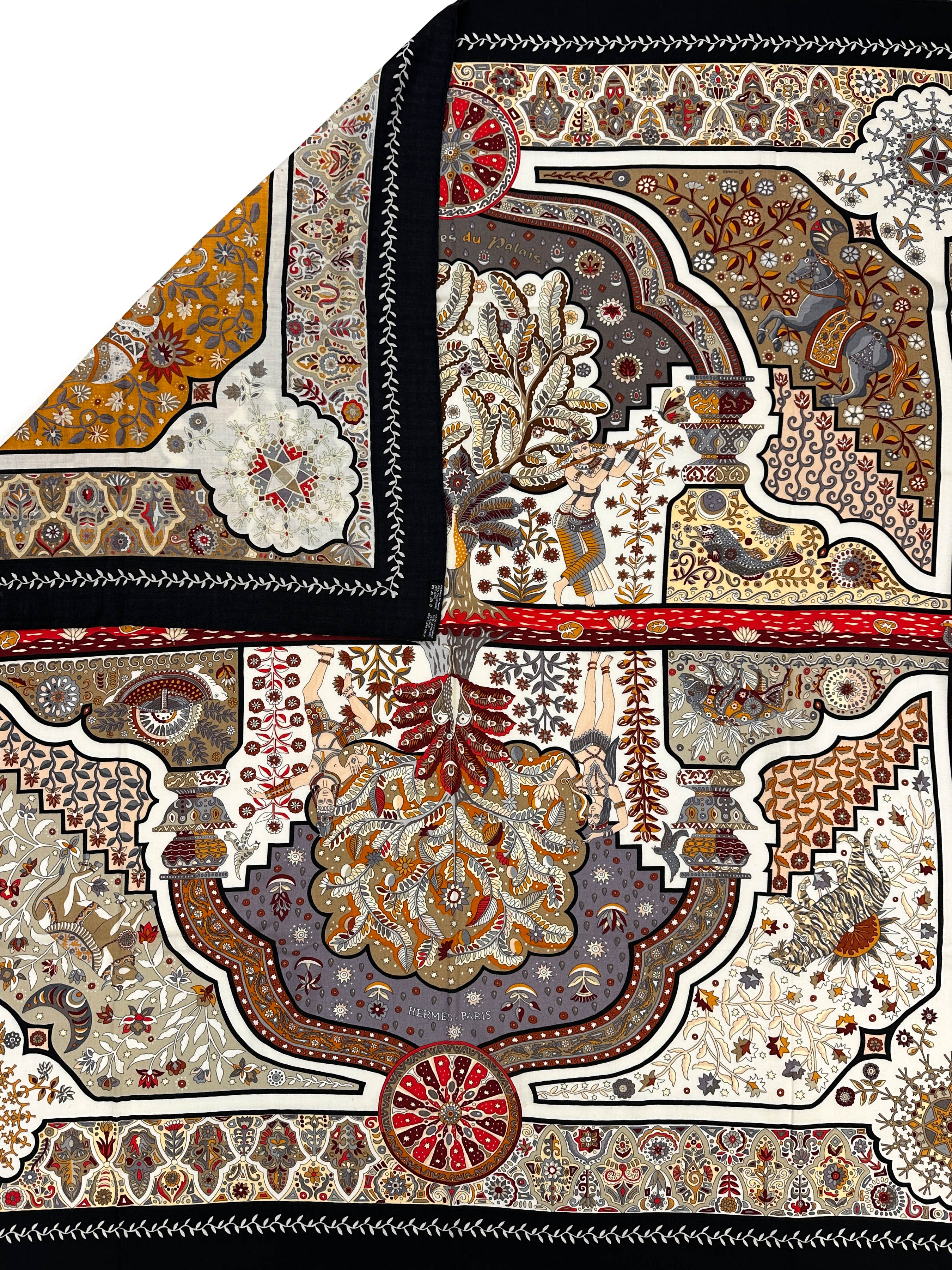 Hermès Aux Portes du Palais Cashmere Silk 140