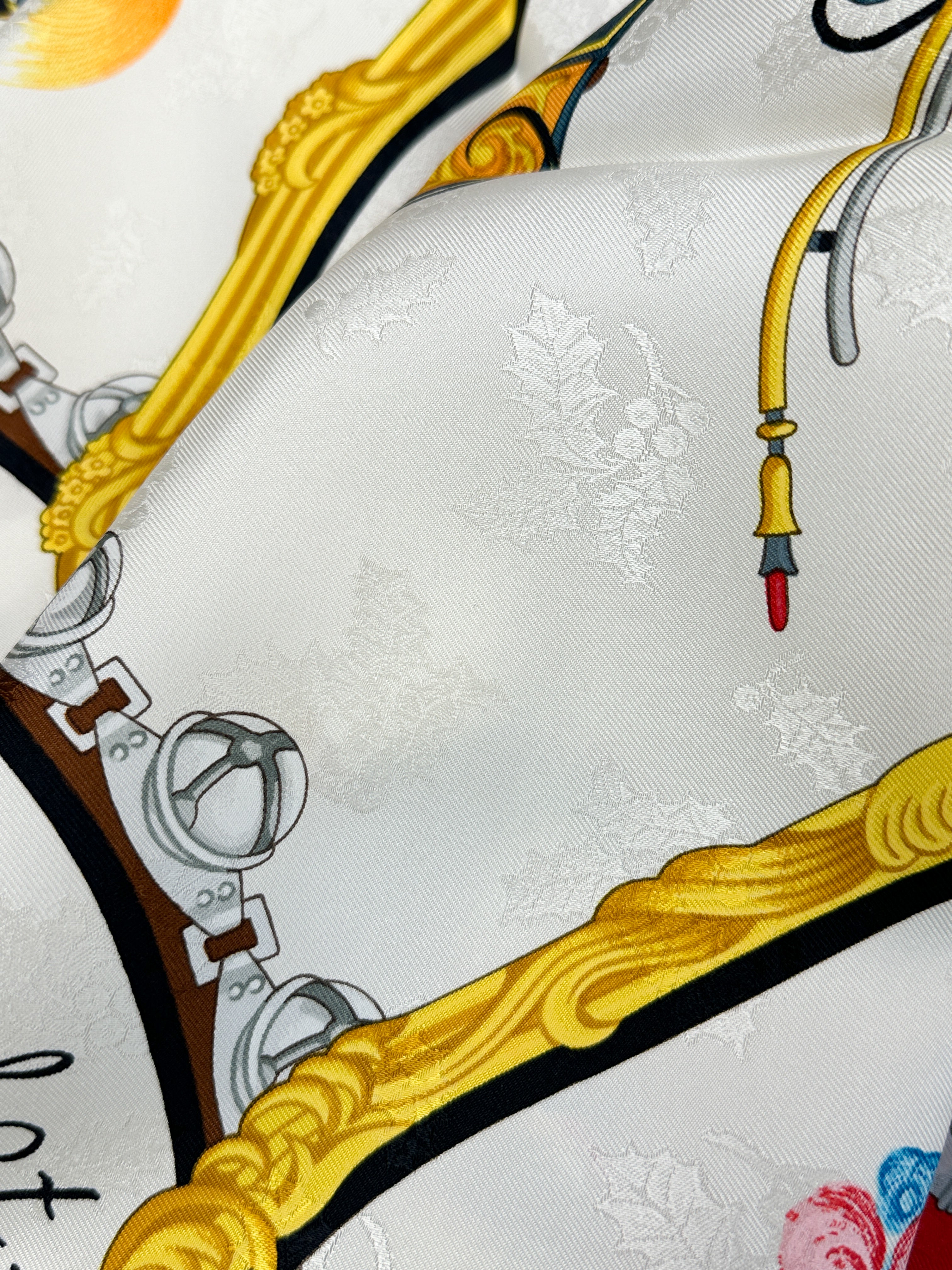 Hermès Plumes et Grelots Jacquard 90