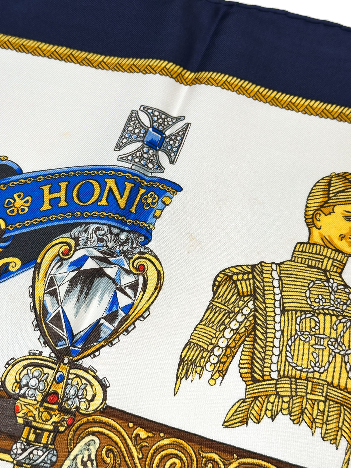 Hermès Special Edition 1977 The Queen's Silver Jubilee Dieu et Mon Droit 90
