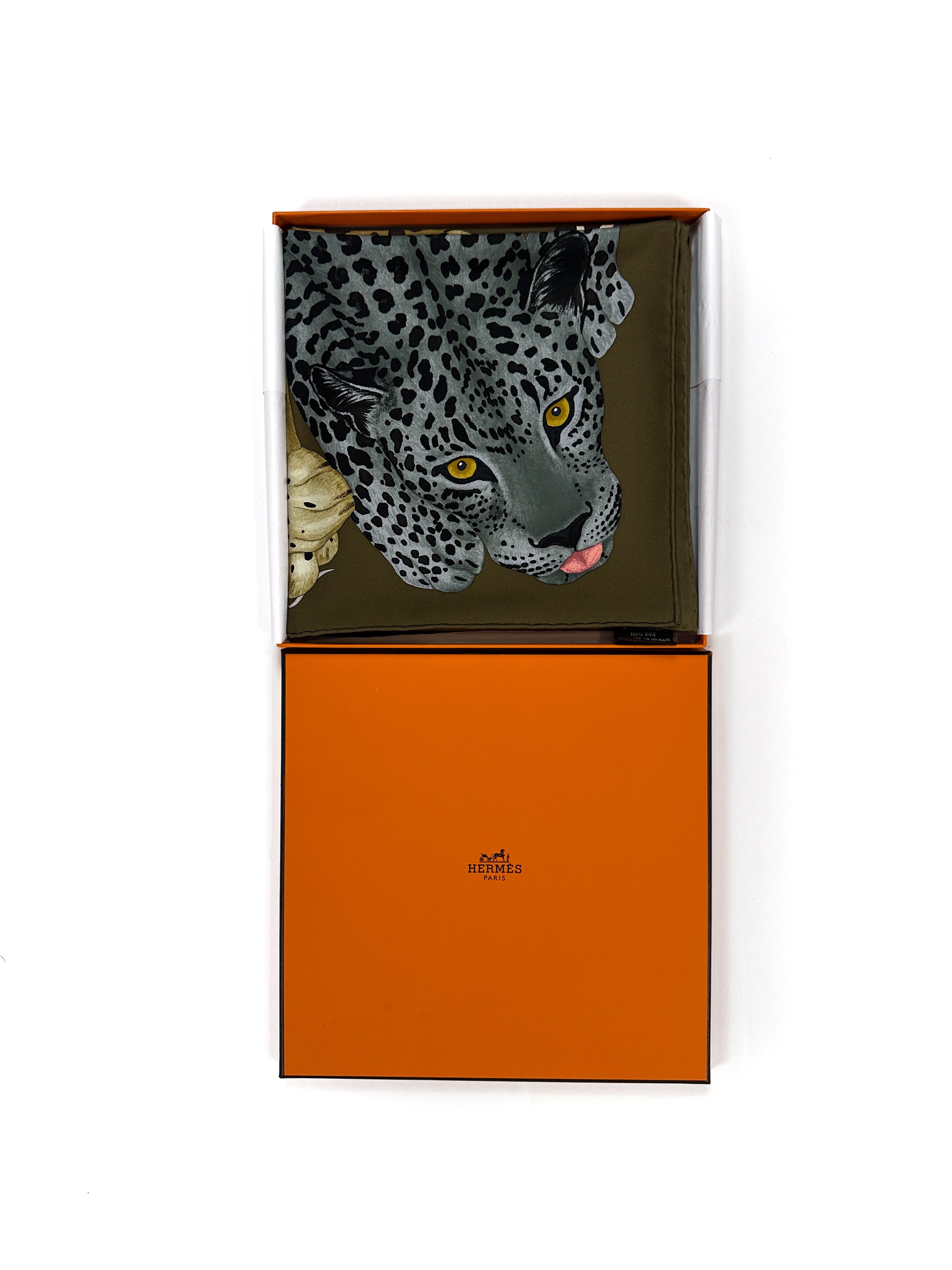 Hermès Lazy Leopardesses 90