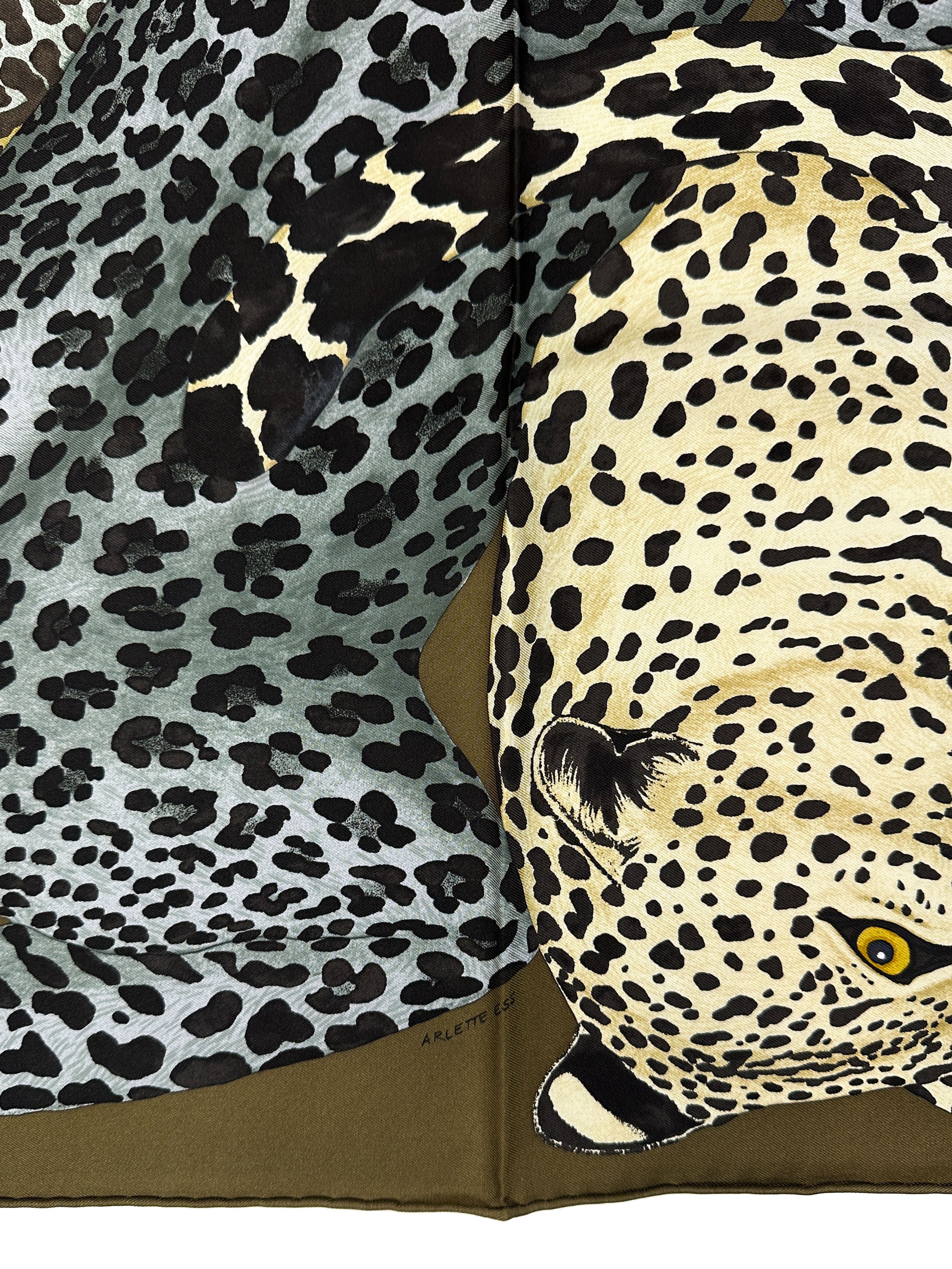 Hermès Lazy Leopardesses 90