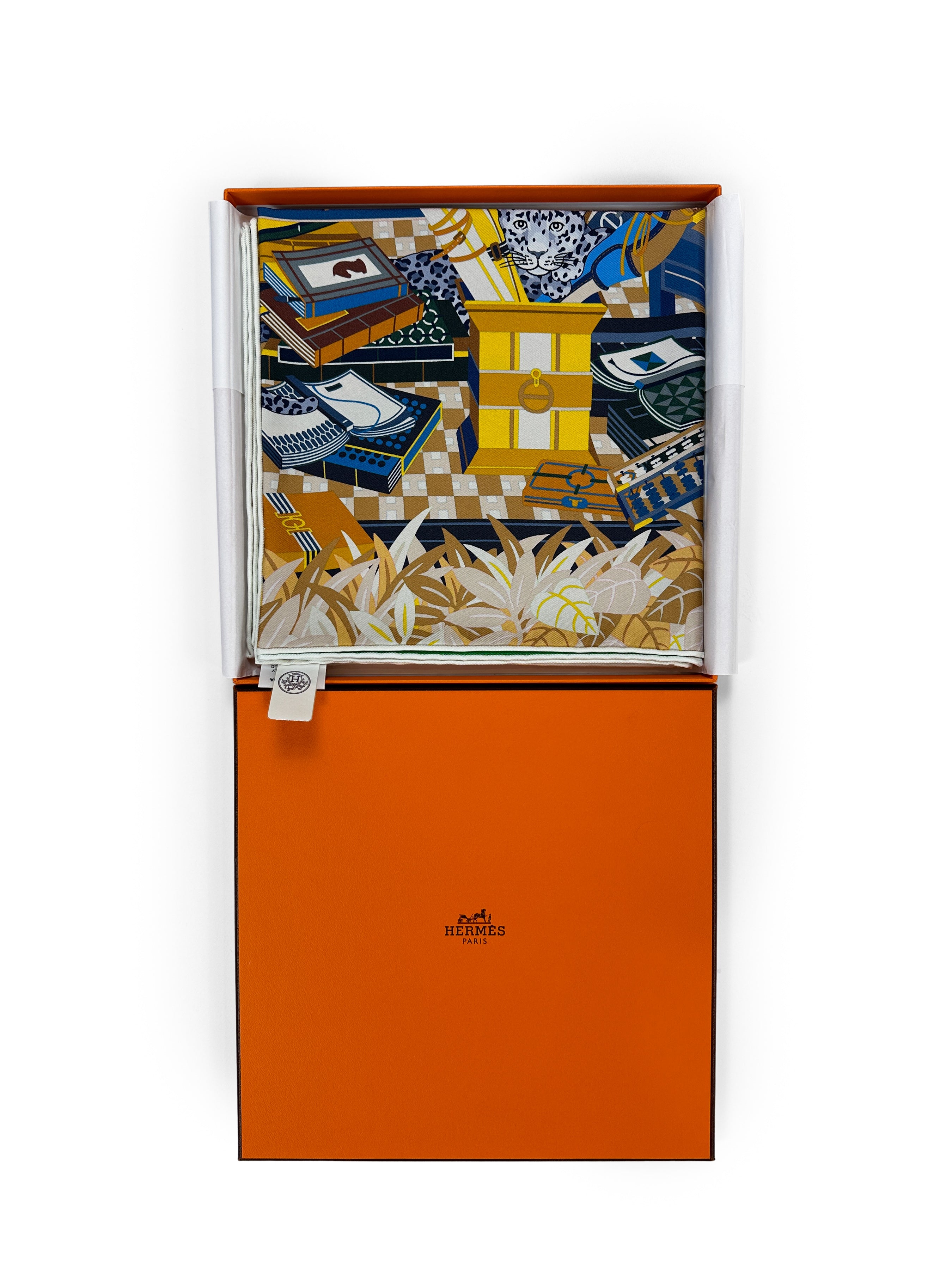 Hermès Douze Leopards Double Face 90