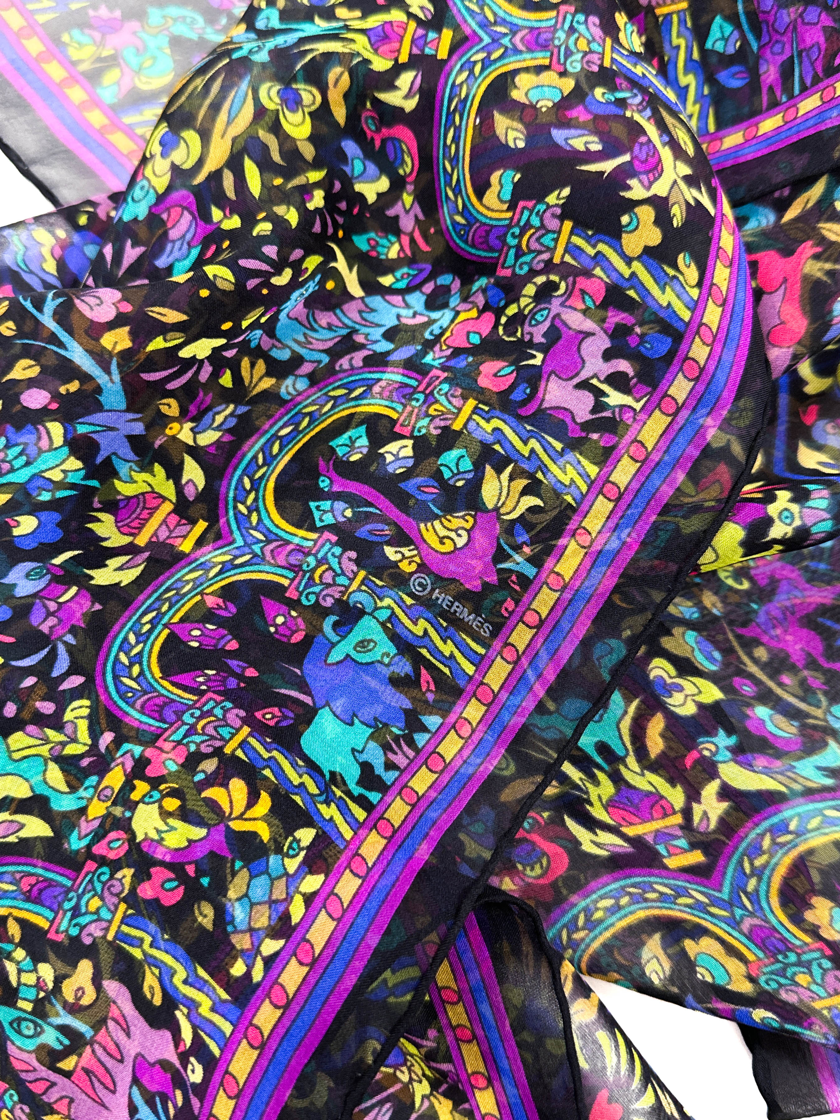 Hermès Les Jardins d'Arménie Mousseline Shawl