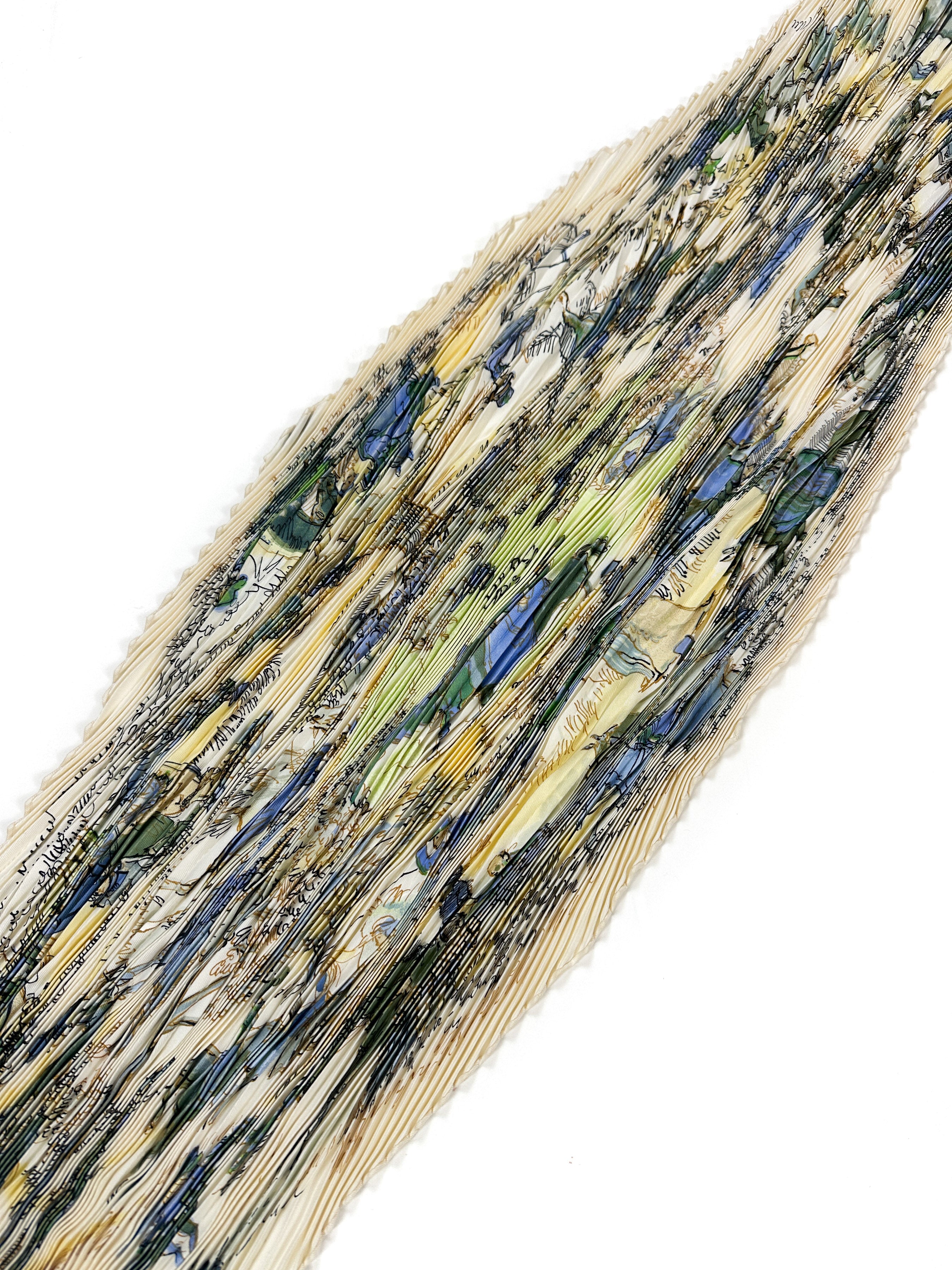 Hermès Les Amazones II Plissé 90