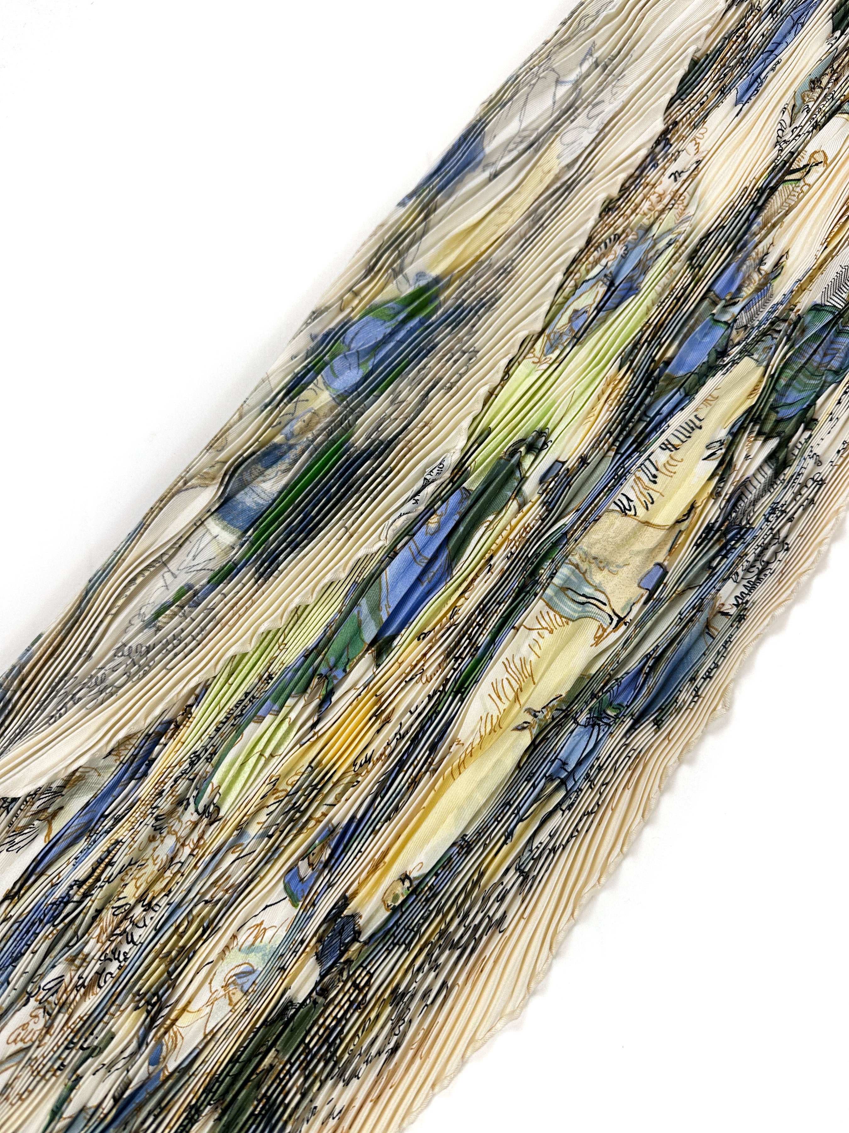 Hermès Les Amazones II Plissé 90