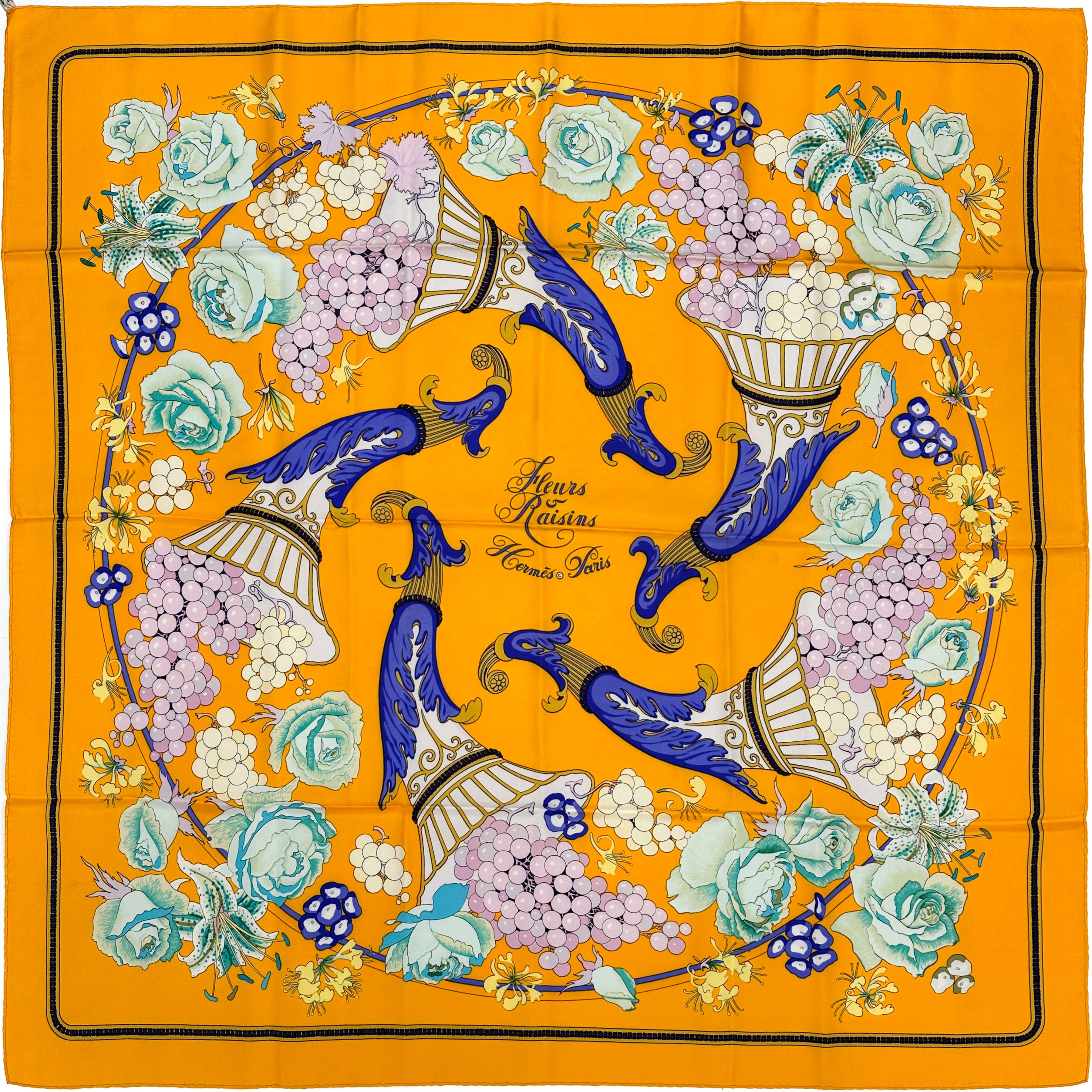Hermès Fleurs et Raisins 90