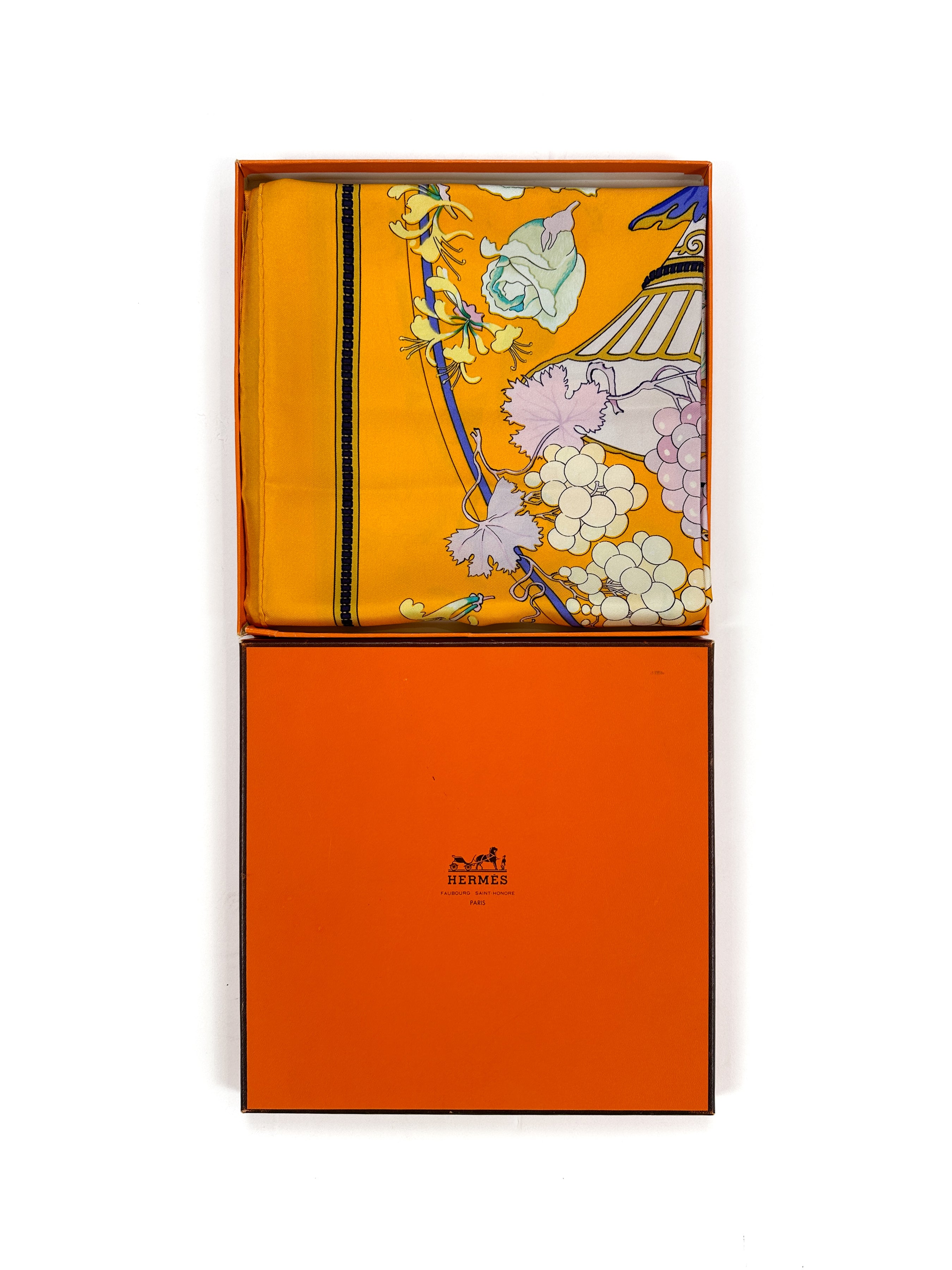 Hermès Fleurs et Raisins 90