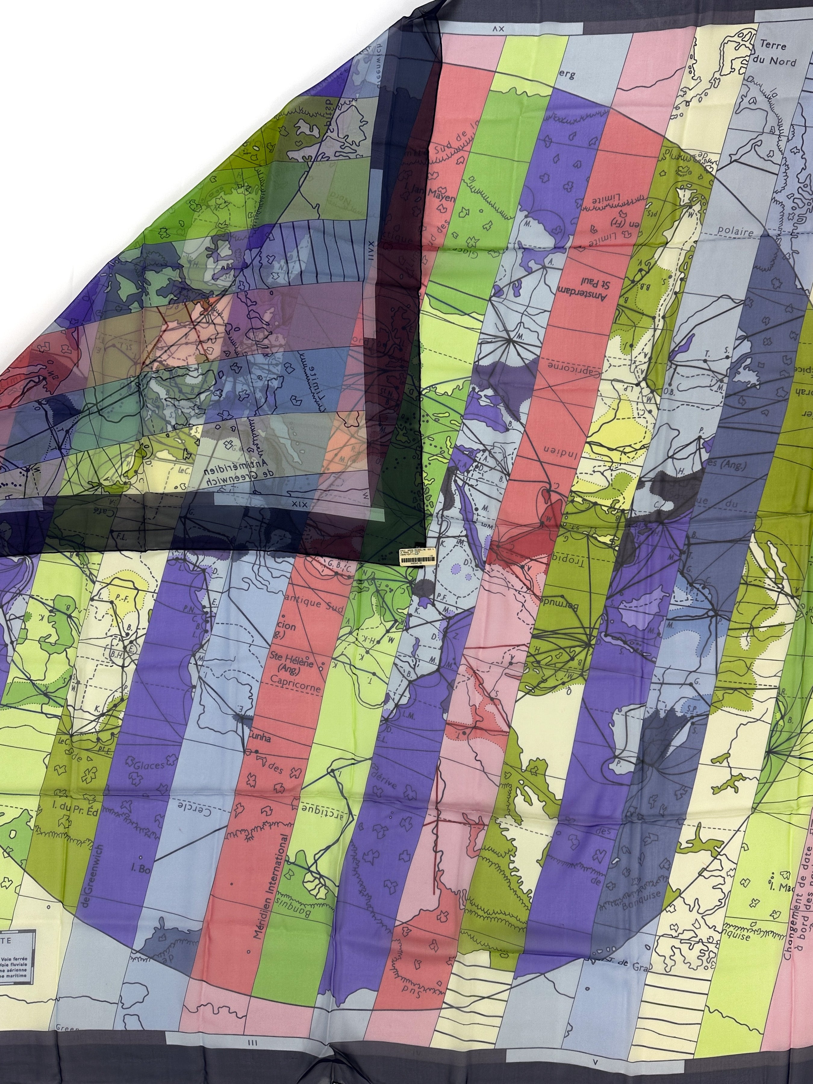 Hermès Le Monde Est Vaste Mousseline 140