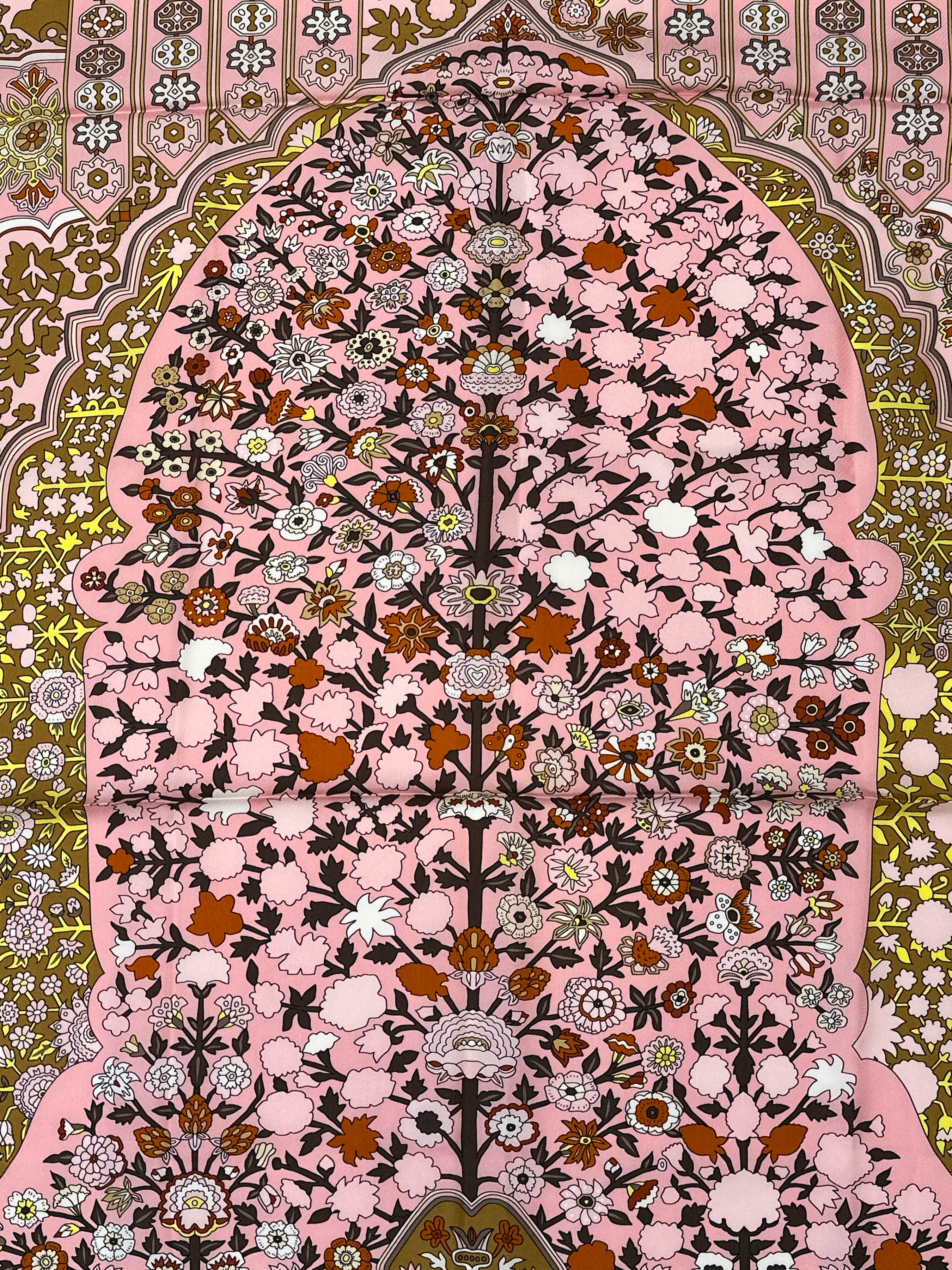 Hermès Tapis Persian Silk 140