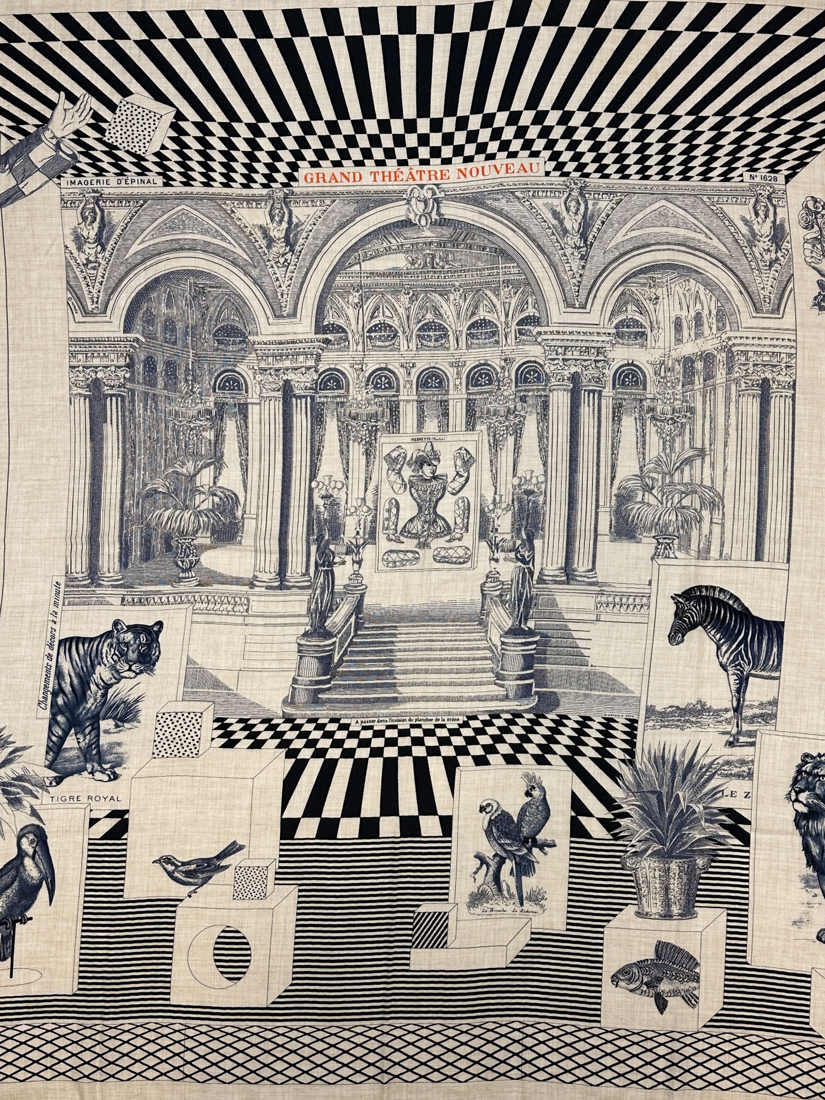 Hermès Grand Théâtre Nouveau Cashmere Silk 140