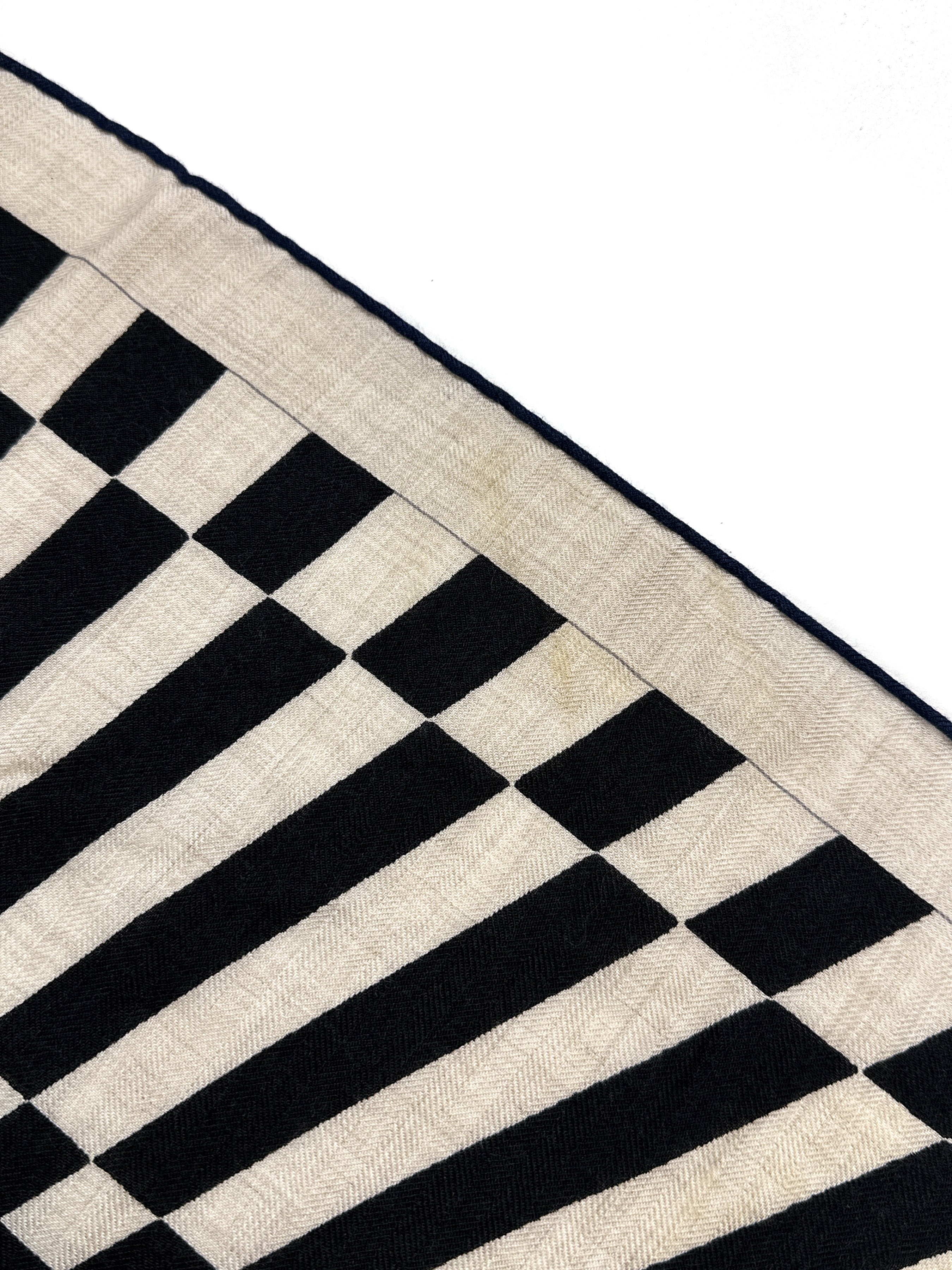 Hermès Grand Théâtre Nouveau Cashmere Silk 140